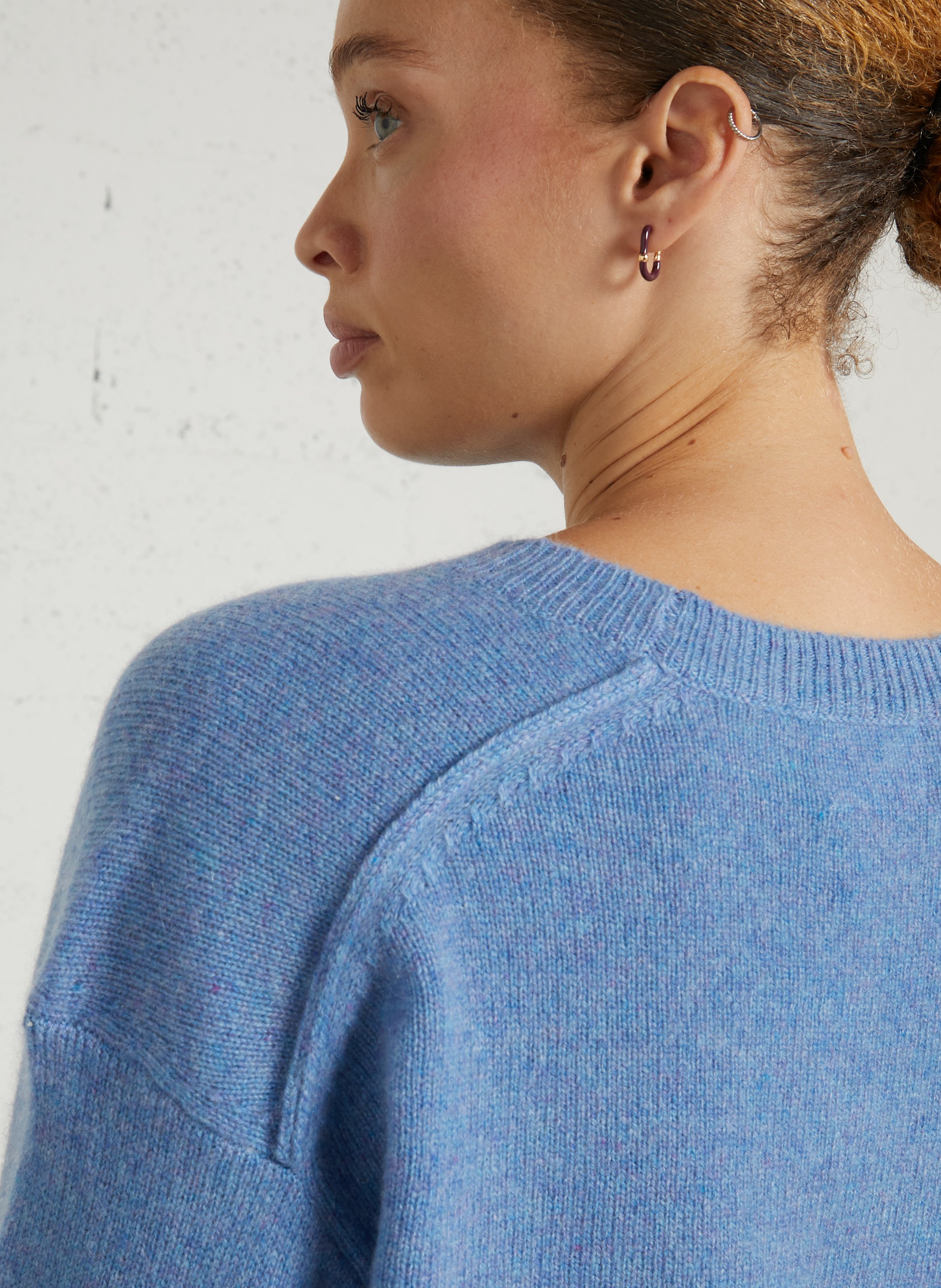Straight cashmere sweater with round neck MAISON 123 Plums