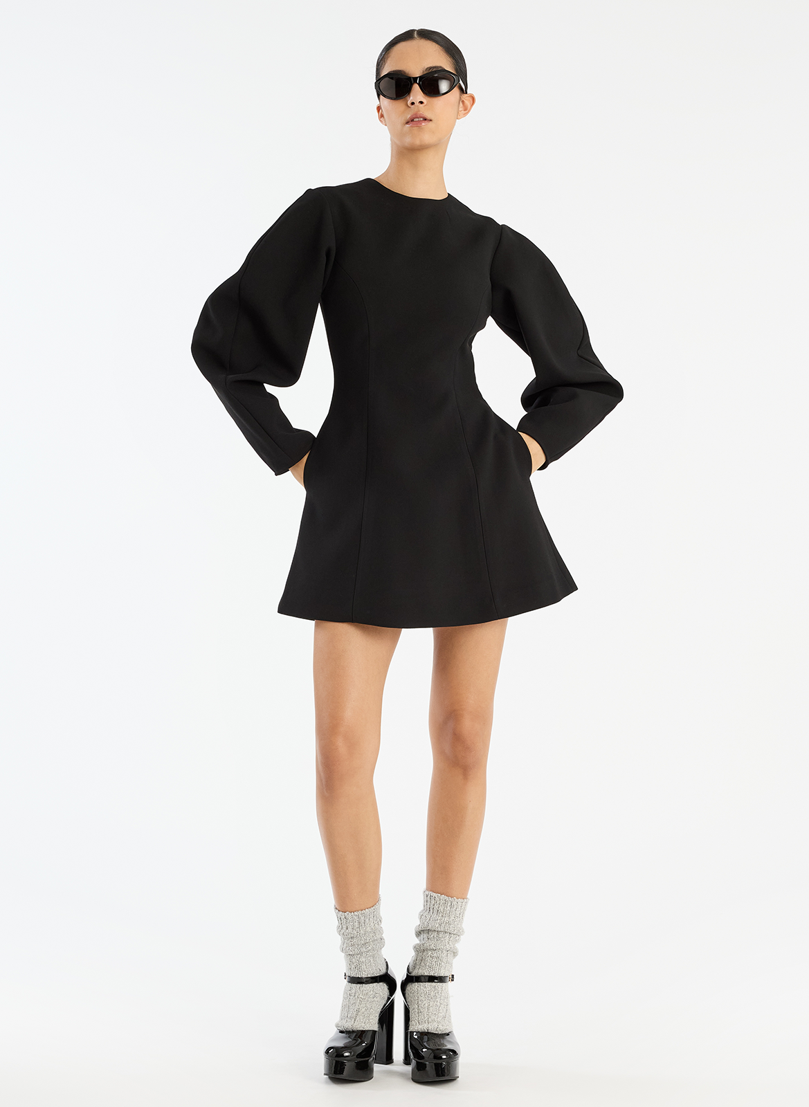 Robe courte col rond en fibres recyclées ROTATE Noir