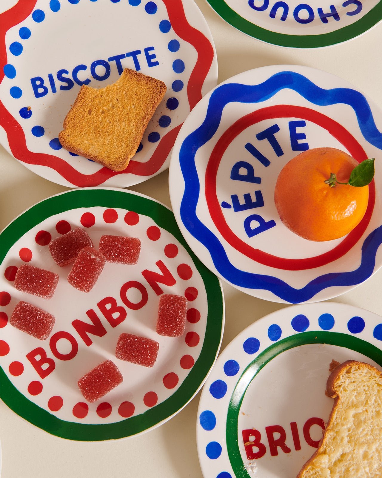 L'assiette à dessert brioche en porcelaine EMOI EMOI Multicolore