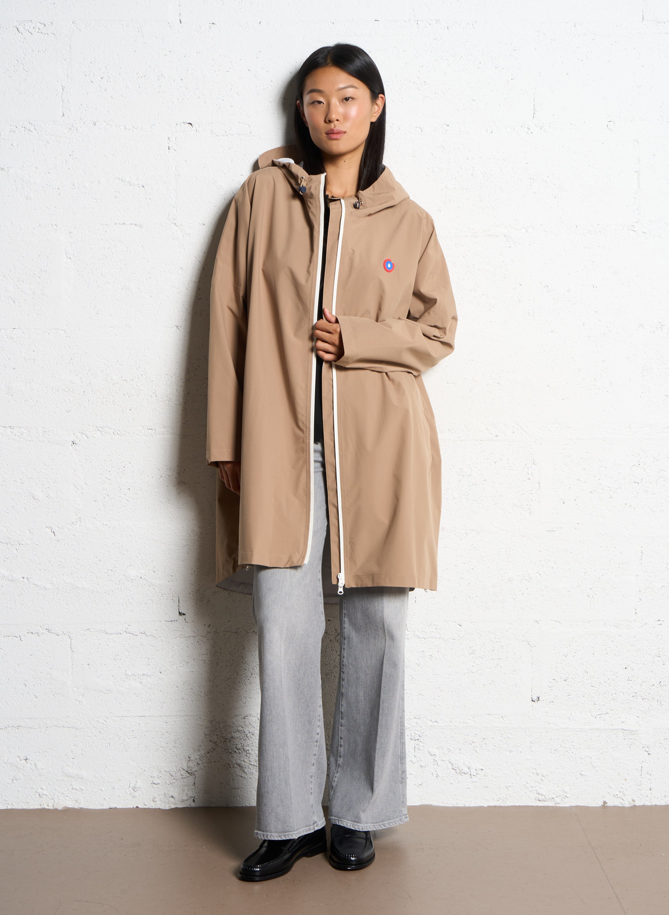 Loose-fit raincoat with hood FLOTTE Beige
