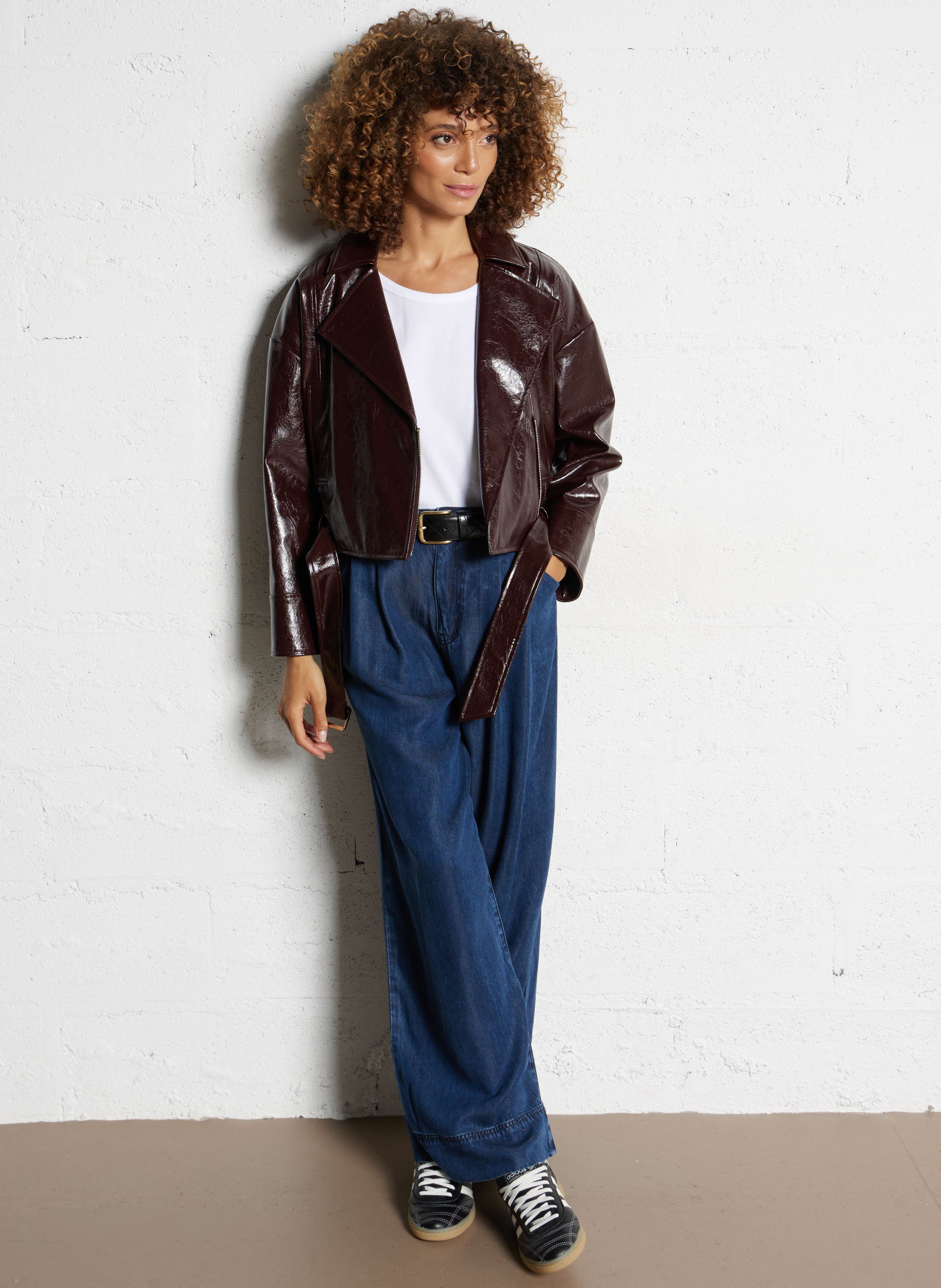 Short patent leather effect jacket LIU JO Plums