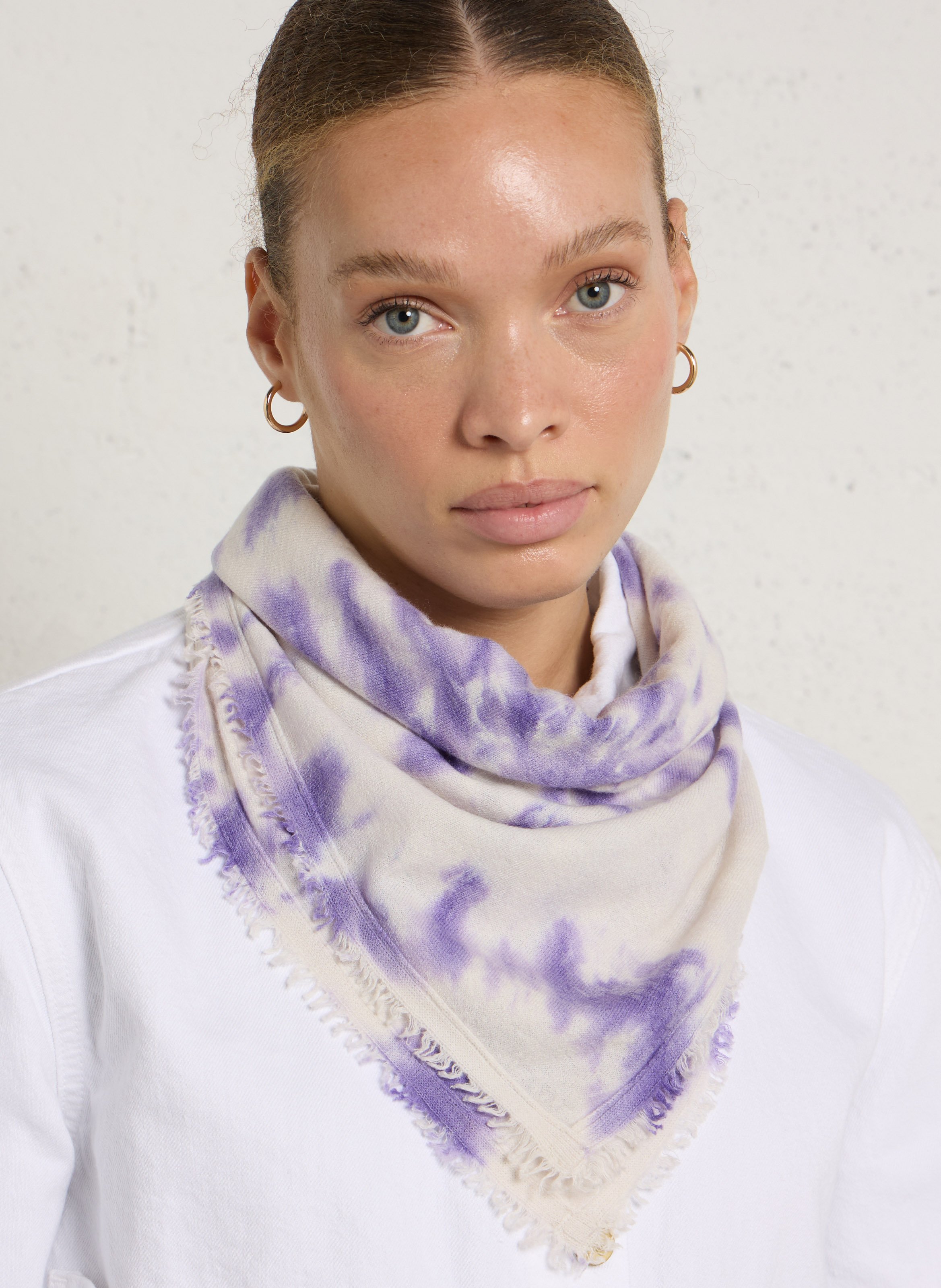 Echarpe carrée imprimée en cachemire MAJESTIC FILATURES