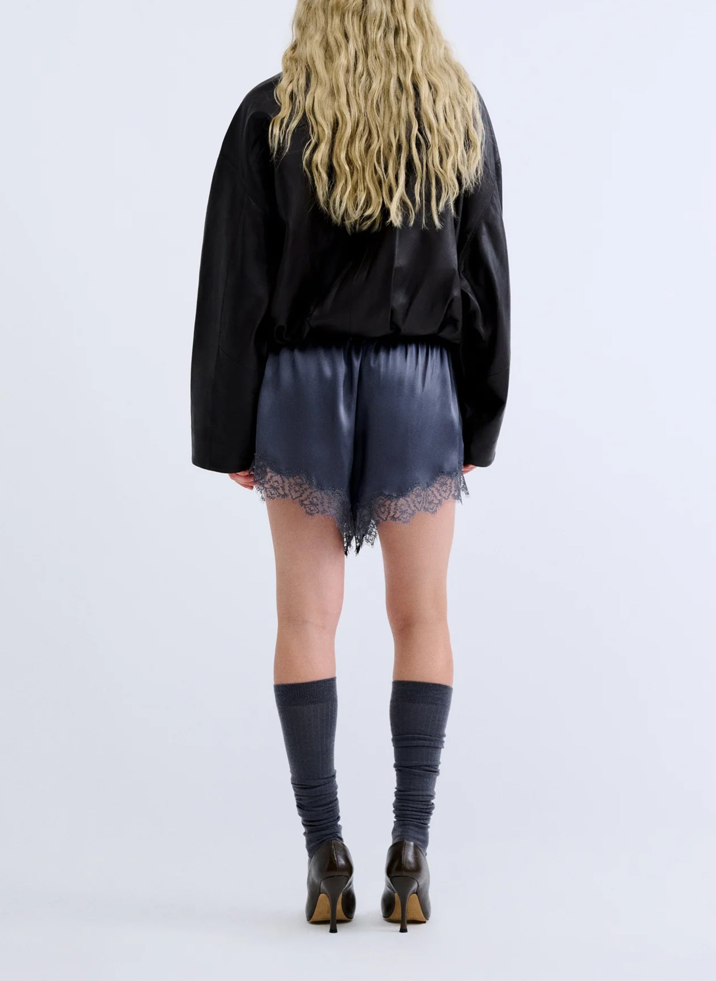Shorts aus Seide LOVE STORIES Grau
