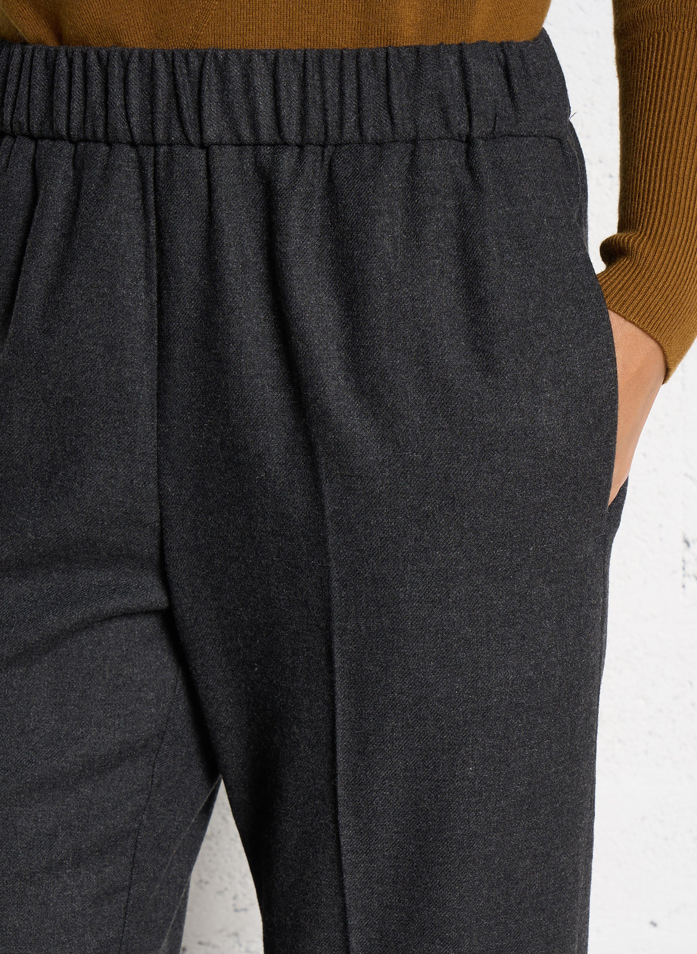 Pantalon carotte élastiqué uni POMANDERE Gris