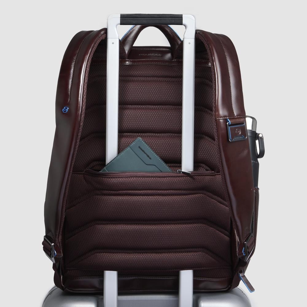 Leather backpack PIQUADRO Brown