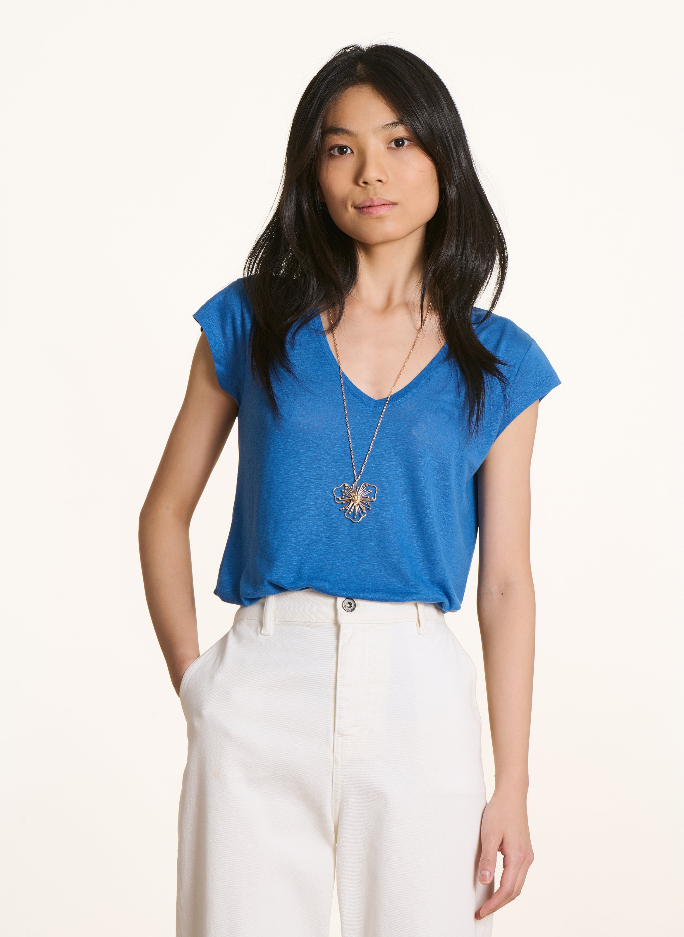 Solid straight V-neck T-shirt LA FEE MARABOUTEE Blue