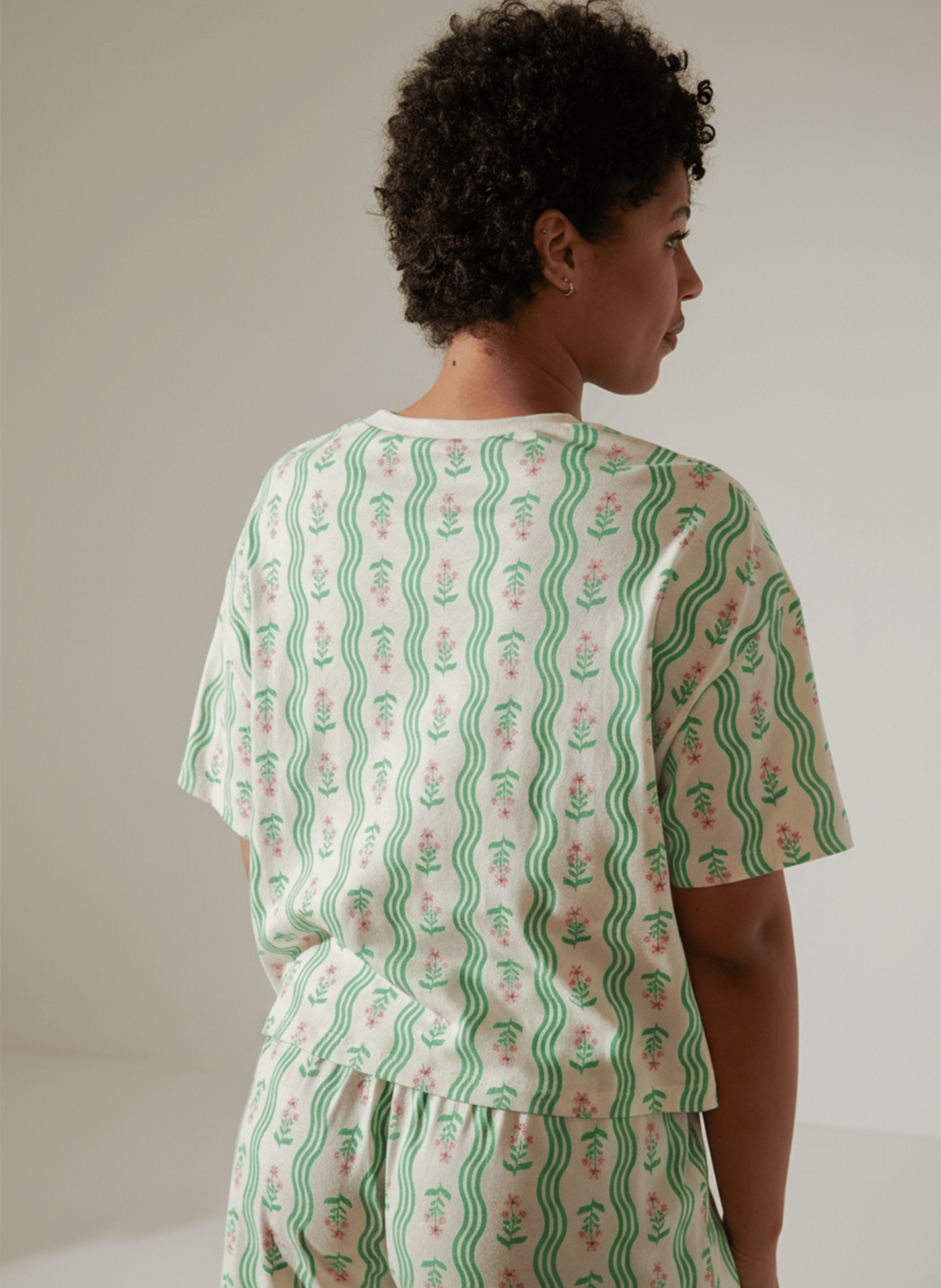 Langer bedruckter Bio-Baumwollpyjama. WE ARE JOLIES Grun