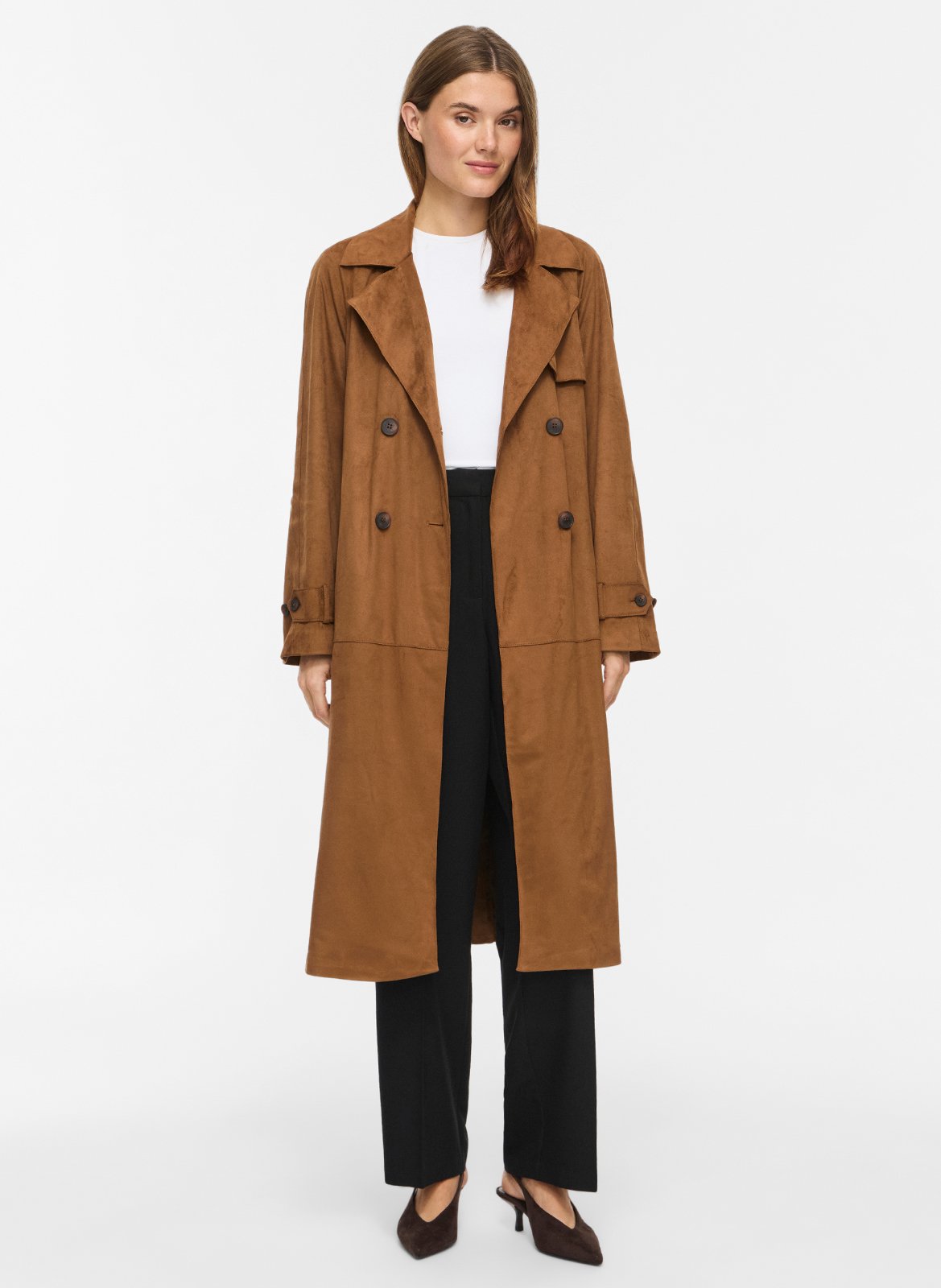Gürteltes mittellanges einfarbiges Trenchcoat. VILA Braun