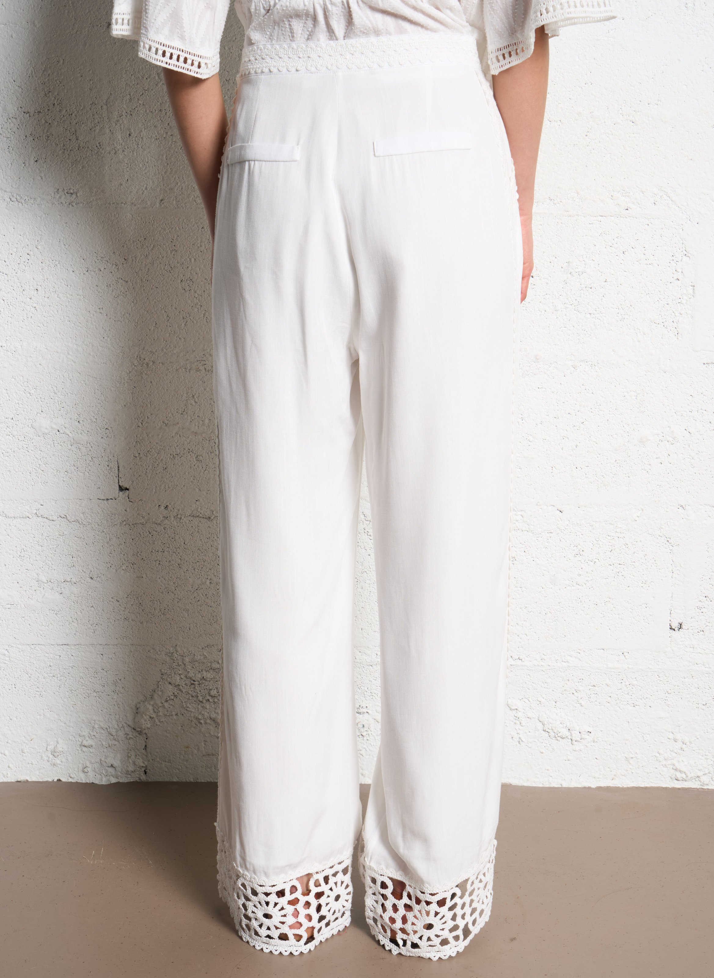 Wide trousers LA PETITE ETOILE White