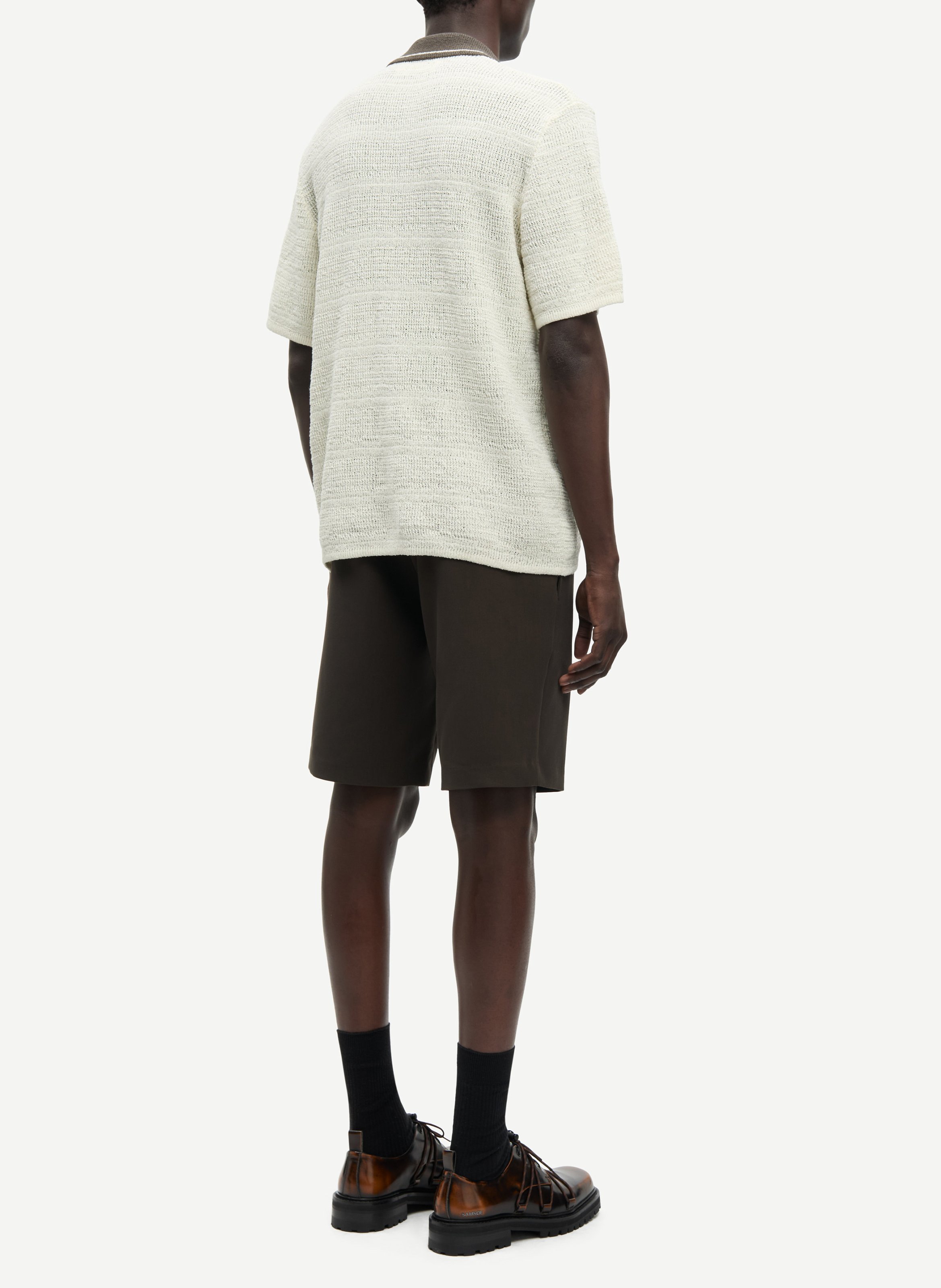 Short droit à taille élastiquée Kaki