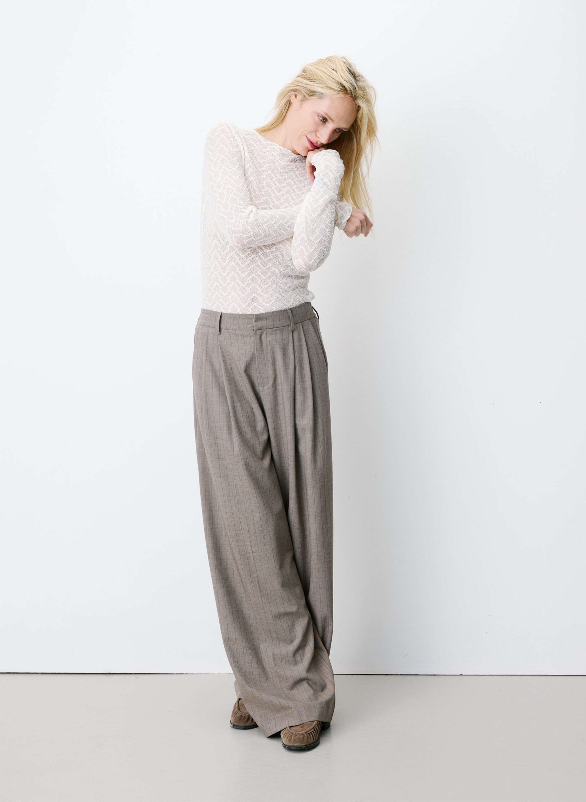 Pantalon de tailleur large à rayures GRACE ET MILA Marron