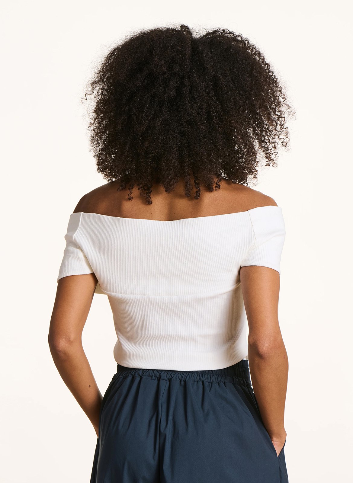 Aansluitend T-shirt van biologisch katoenmix LA FEE MARABOUTEE Wit