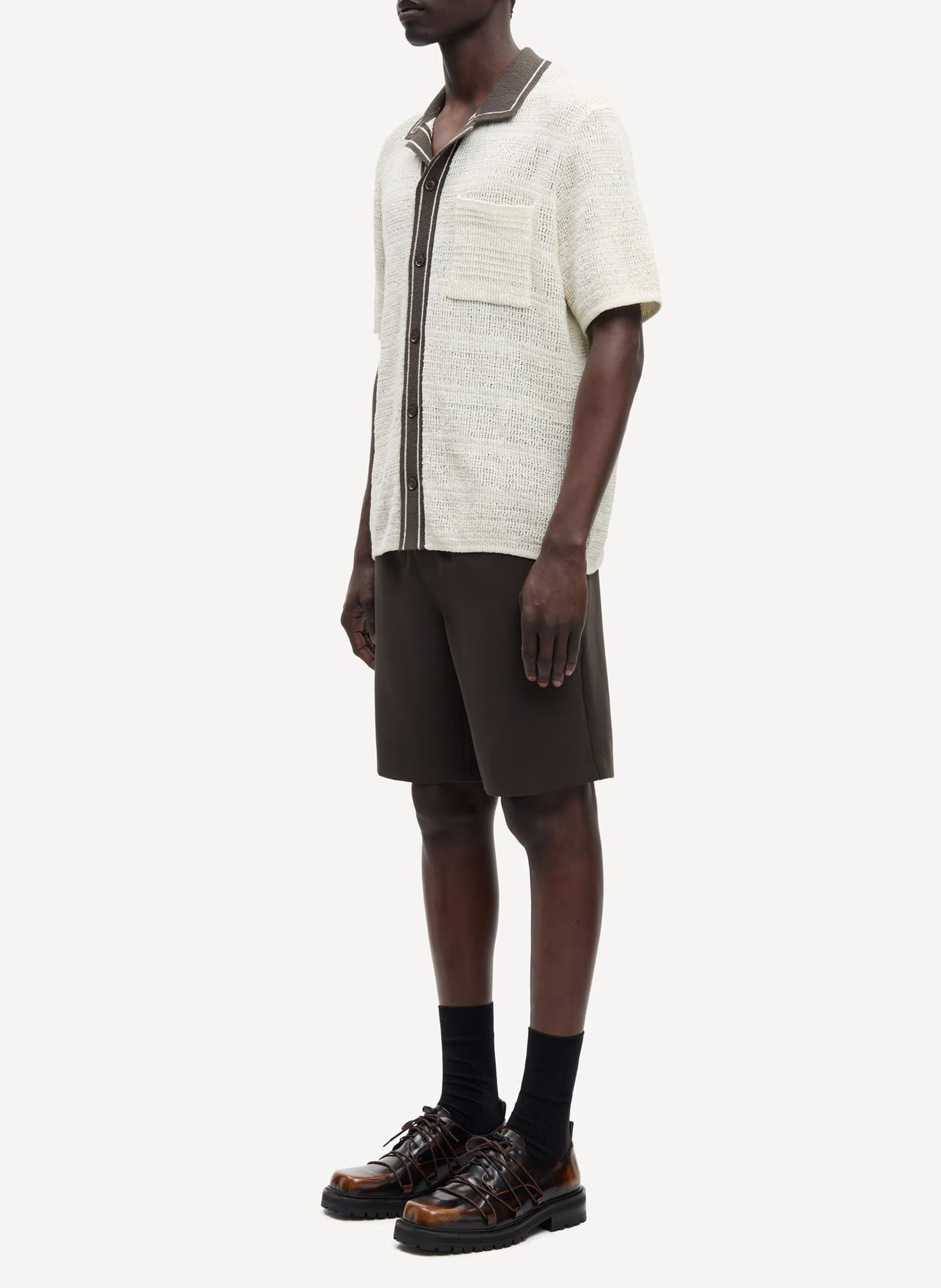 Short droit à taille élastiquée Kaki