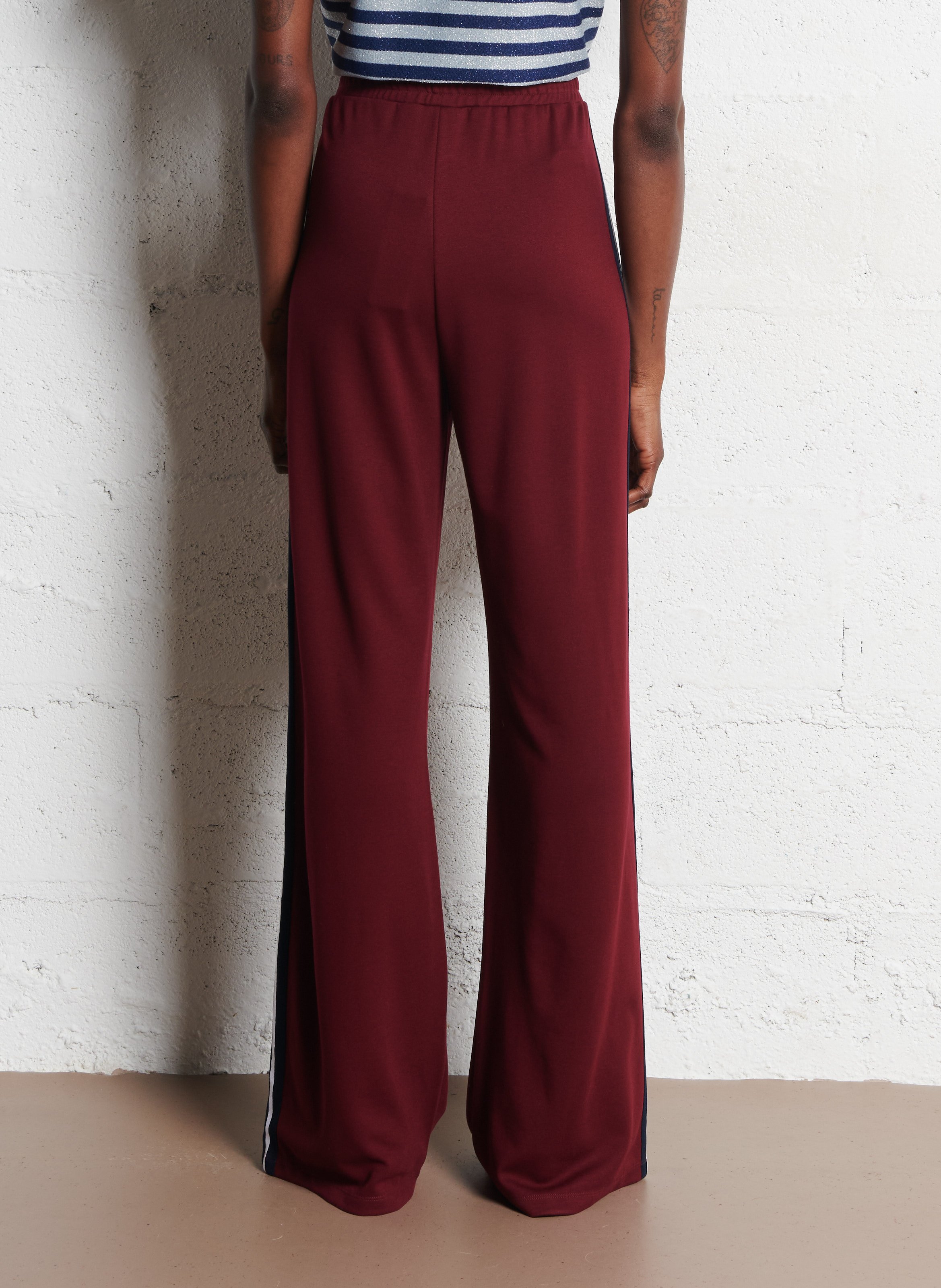 Oversized Joggers I CODE Red