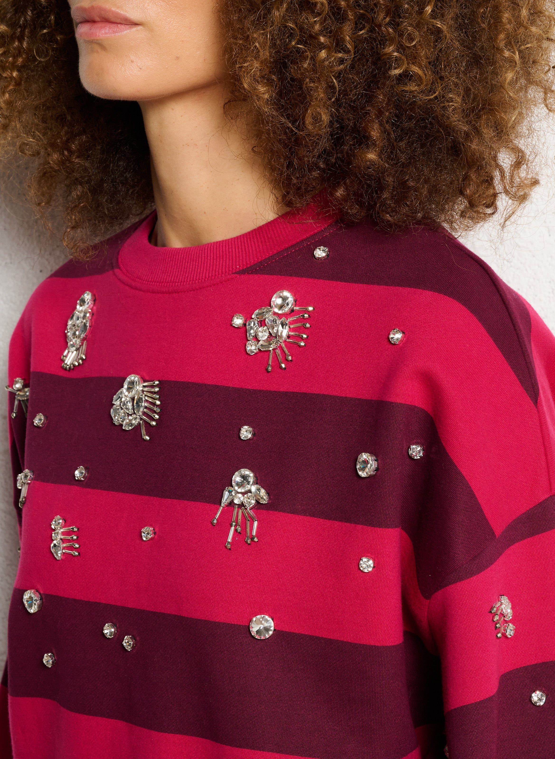 Sweat ample col rond rayé à bijoux en coton bio FABIENNE CHAPOT Rouge