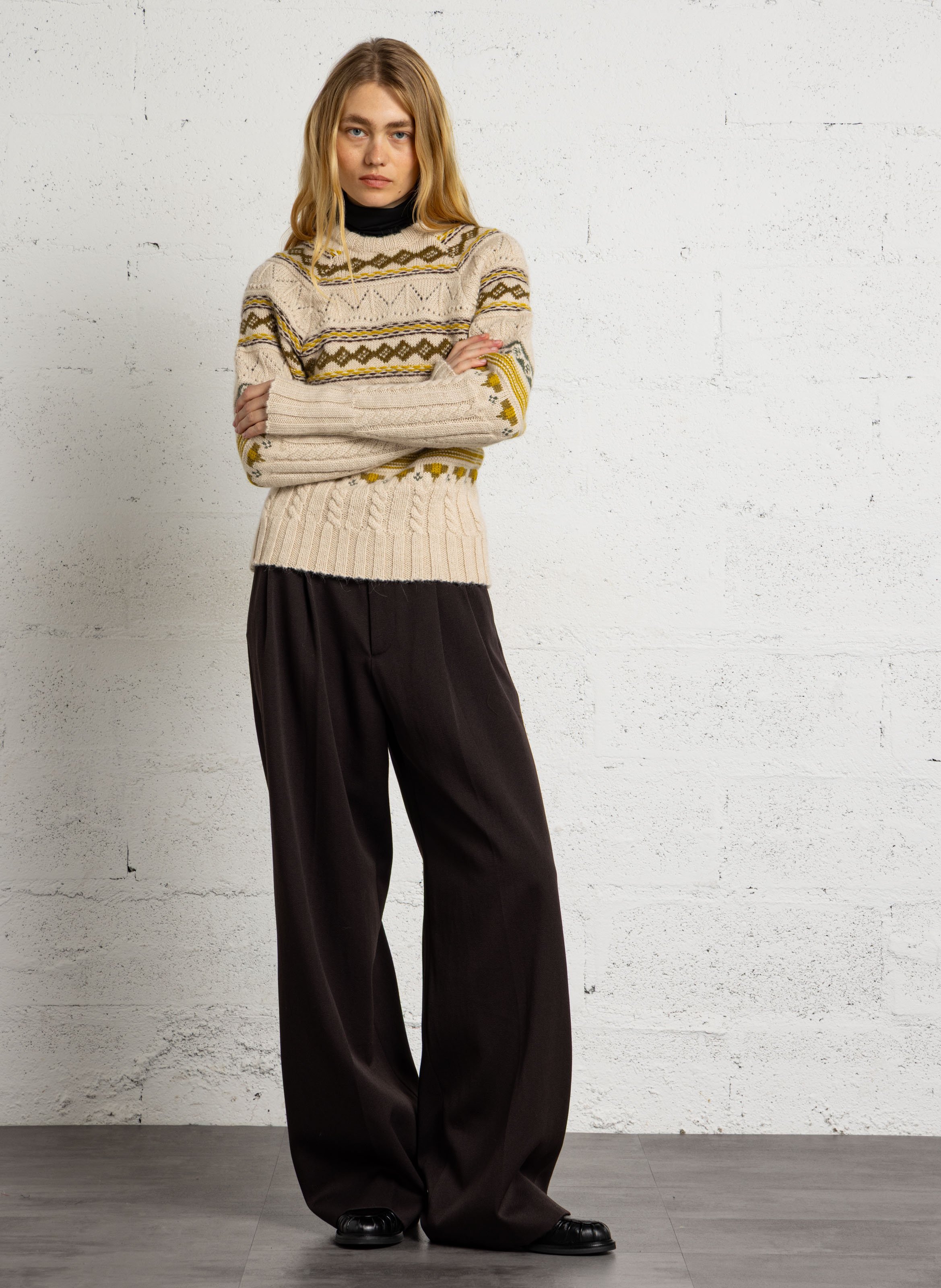 Rundhalsausschnitt Pullover mit geradem Schnitt und Wolle bedruckt. SOEUR Mehrfarbig