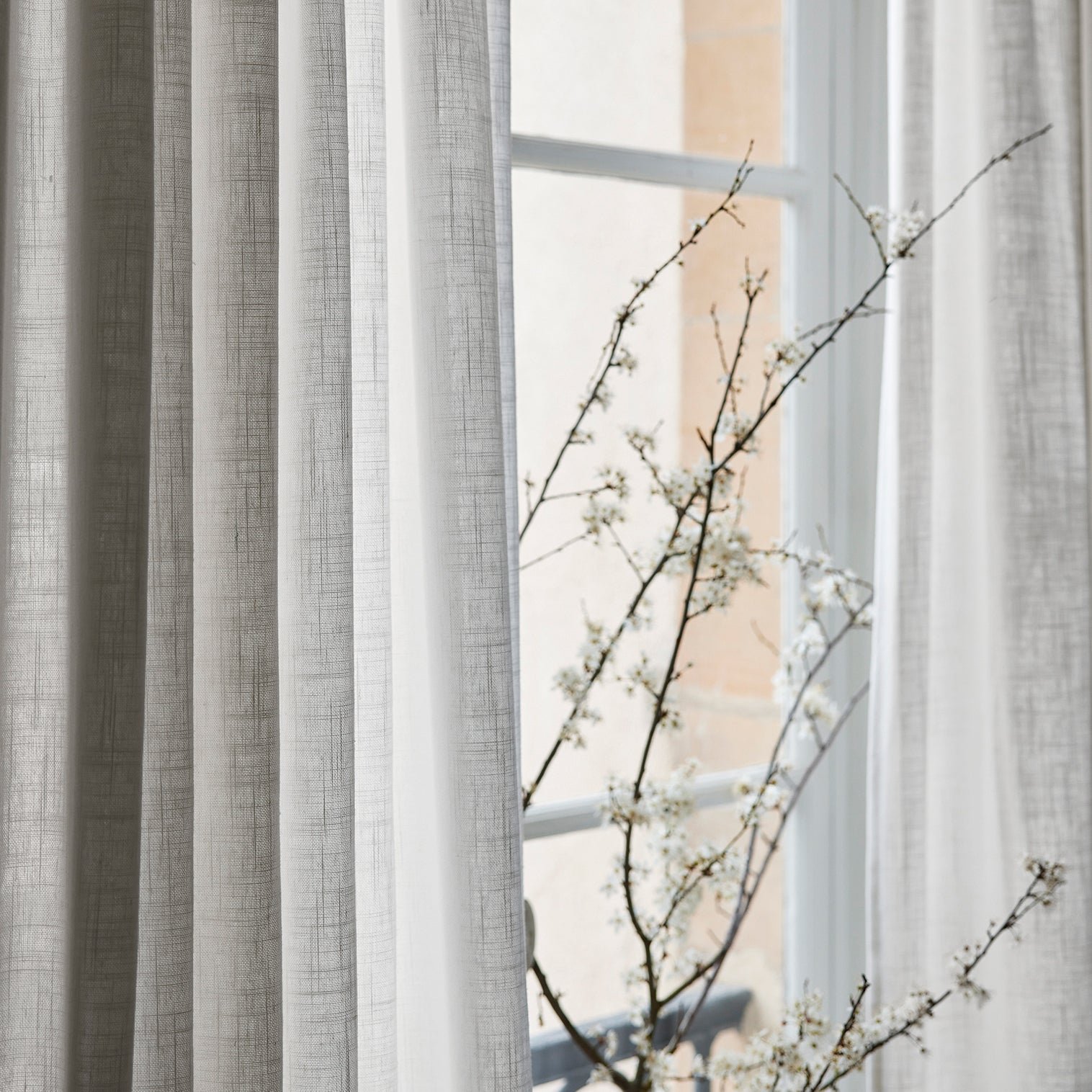 Curtain with eyelets MADURA White