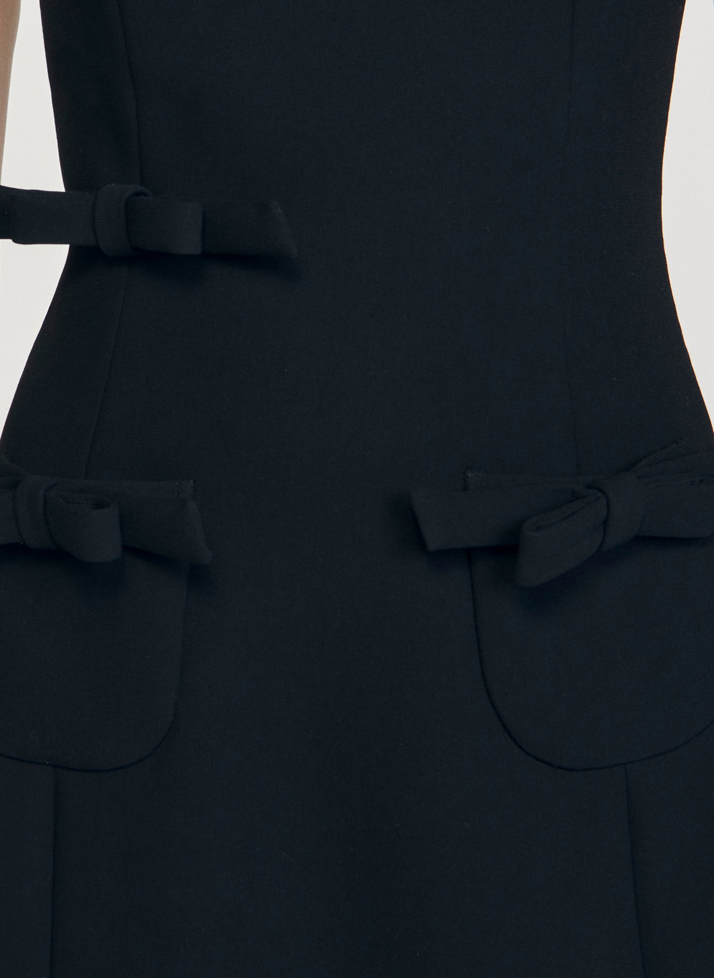 Robe courte moulante  SANDRO Noir