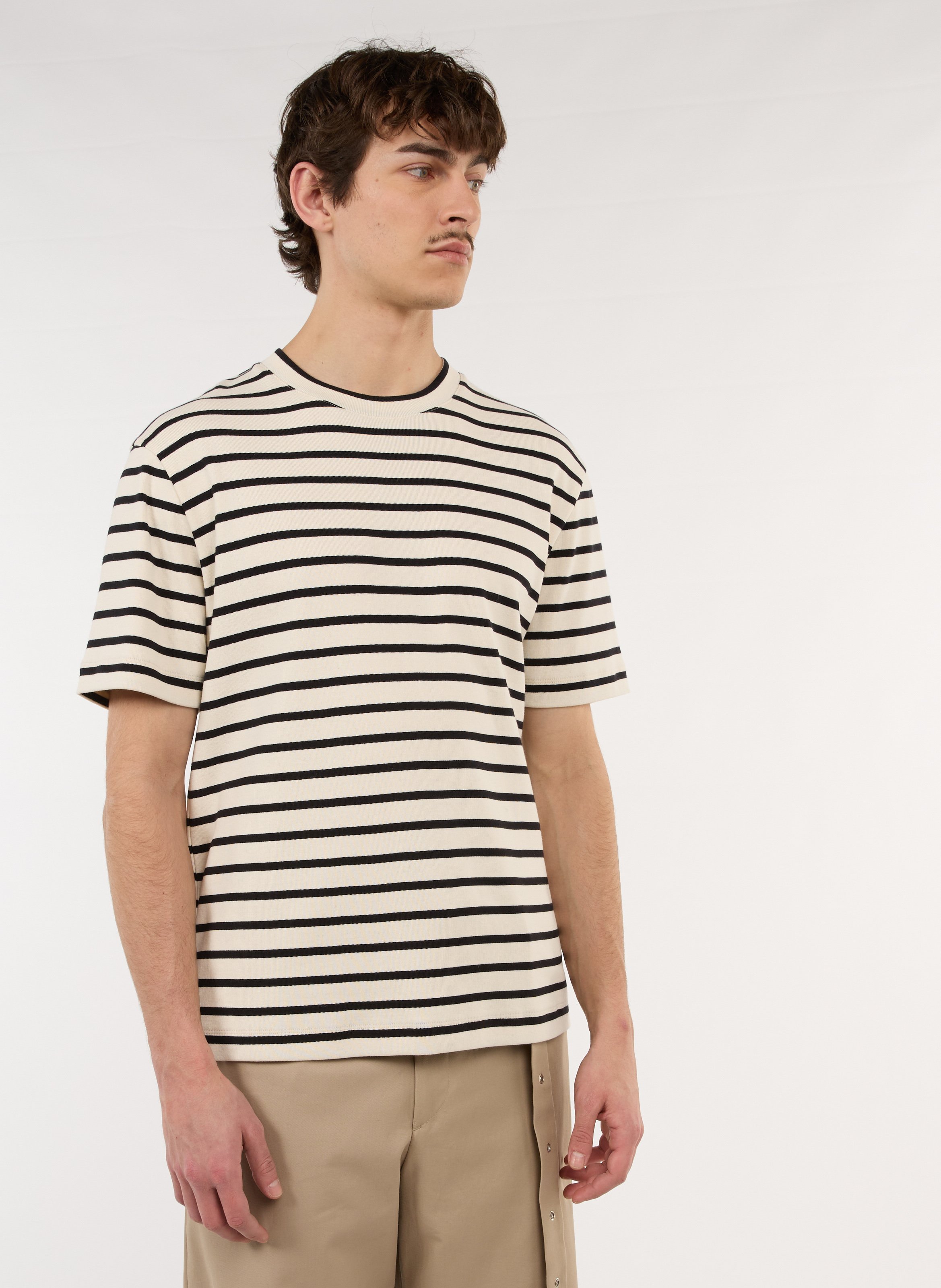 Recht, katoenen T-shirt met ronde hals en strepen SAISON 1865 Beige
