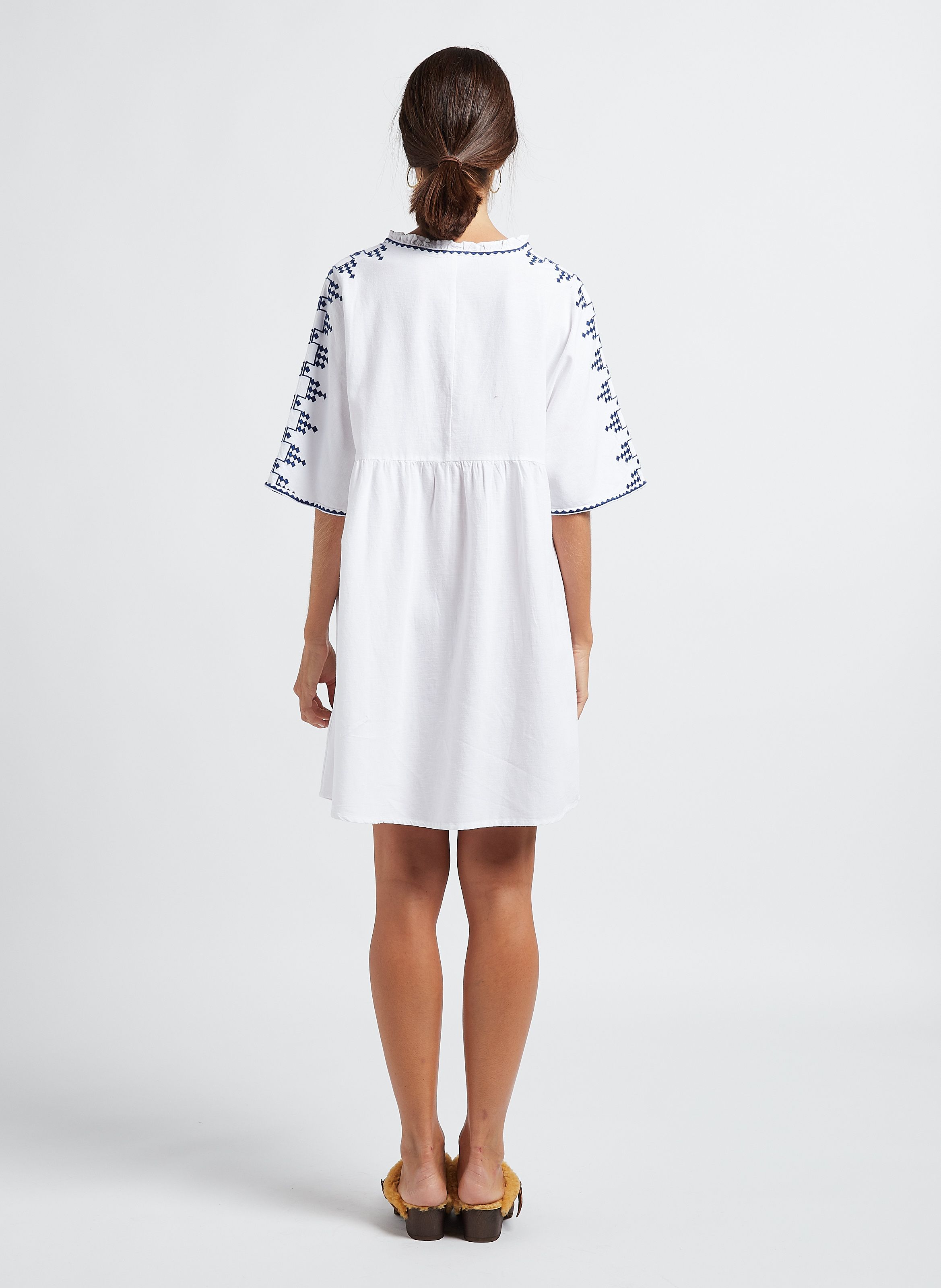 Robe Courte Col Tunisien En Coton Et Lin Brod Claire Blanc Maison