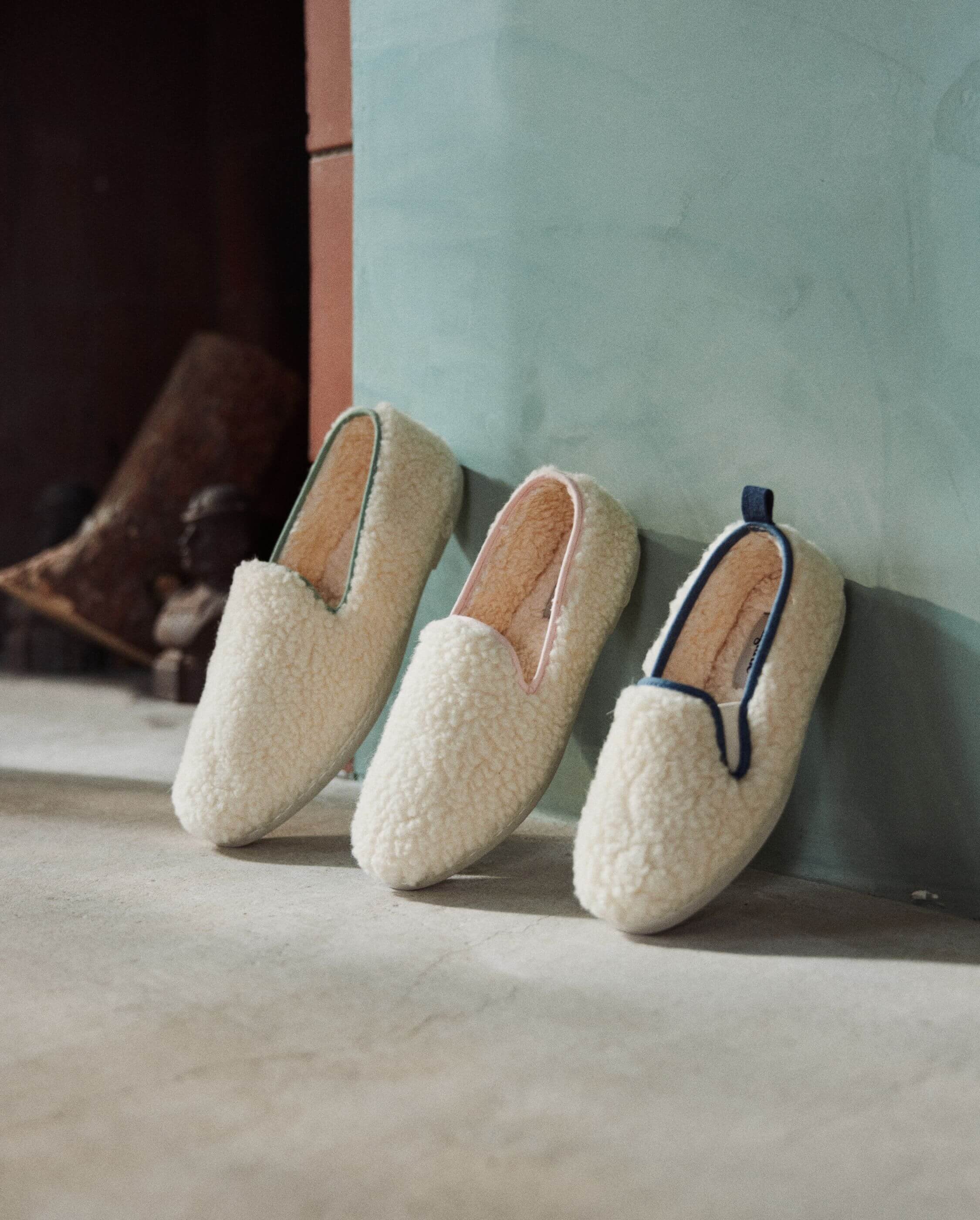 Women's wool bouclé slipper, white pink ANGARDE White