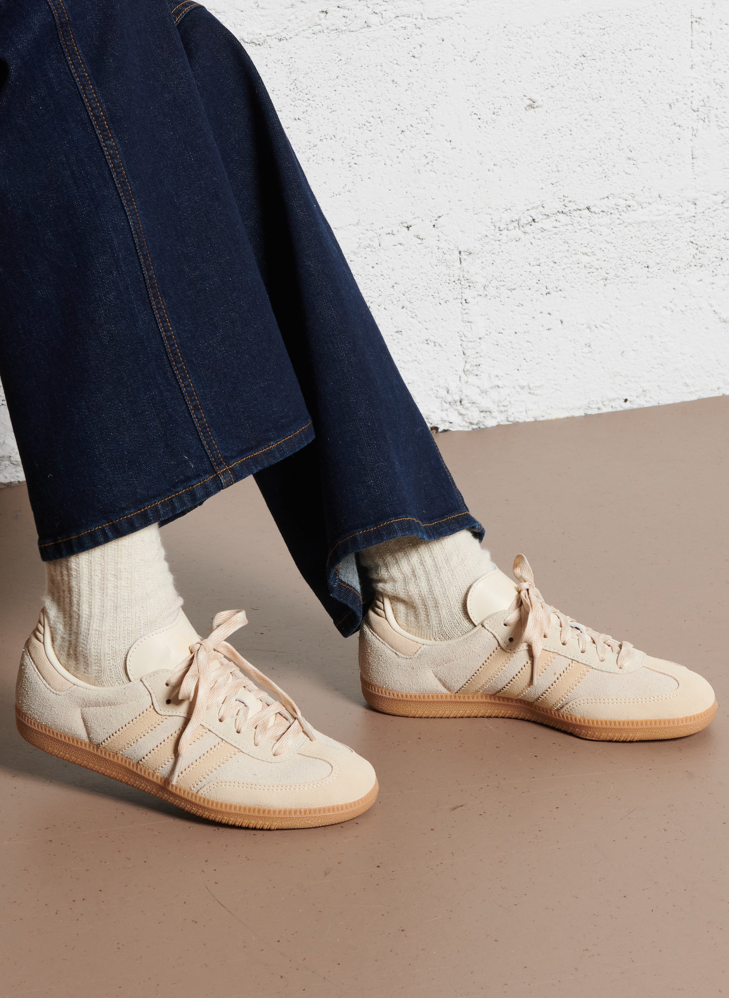 Baskets basses en cuir ADIDAS Beige