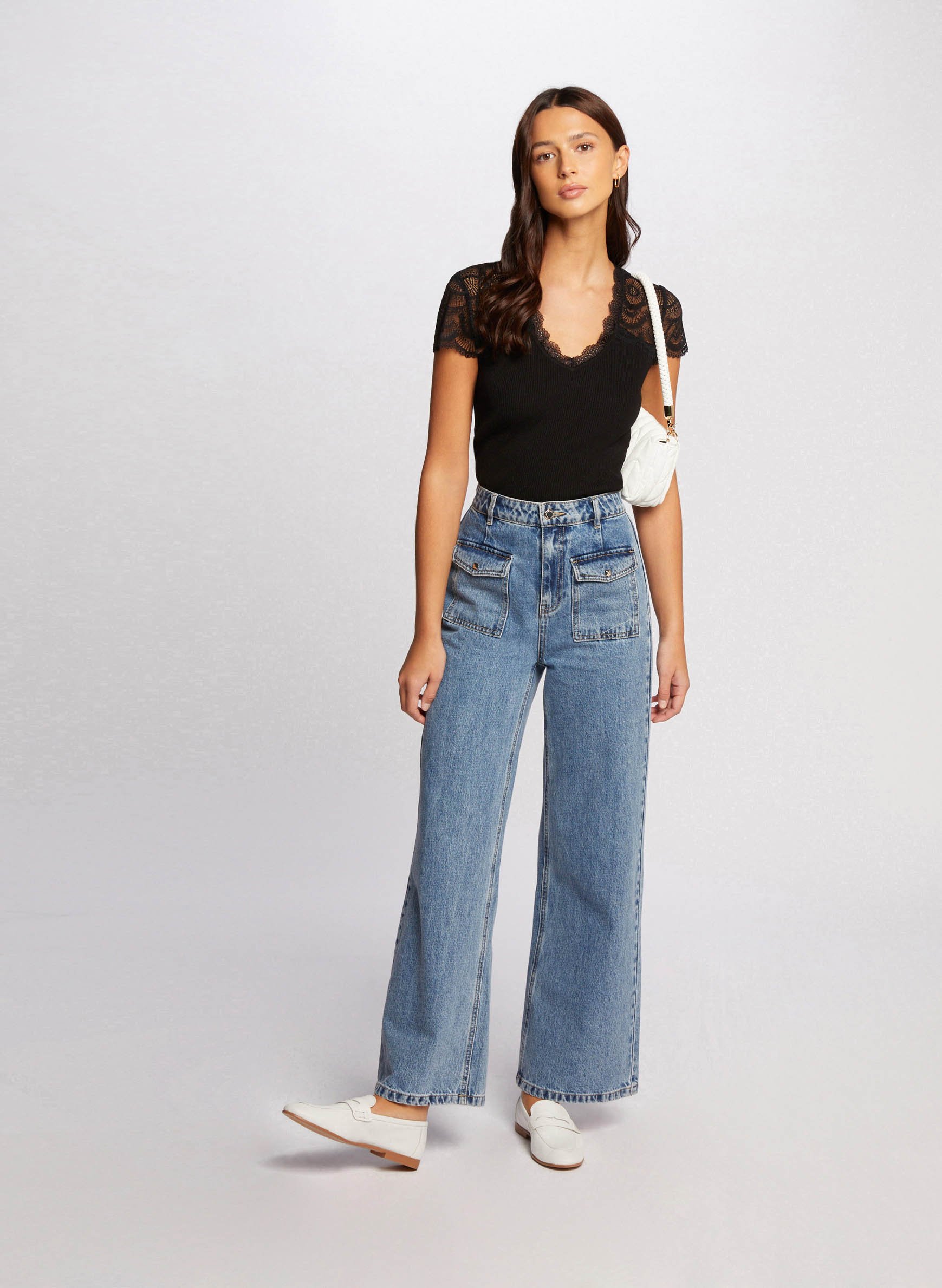 V-neck lace T-shirt MORGAN Black