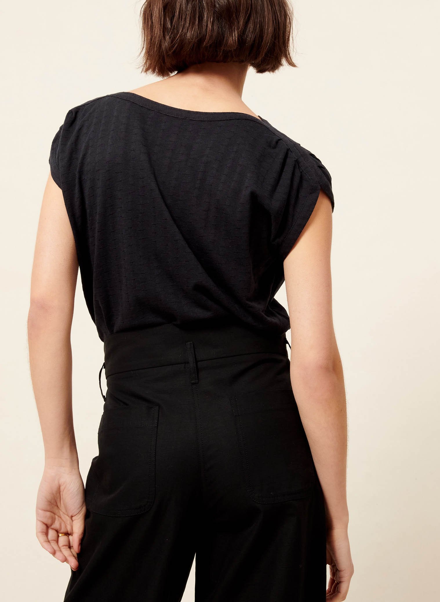 Ruimvallend T-shirt met ronde hals SESSUN Zwart