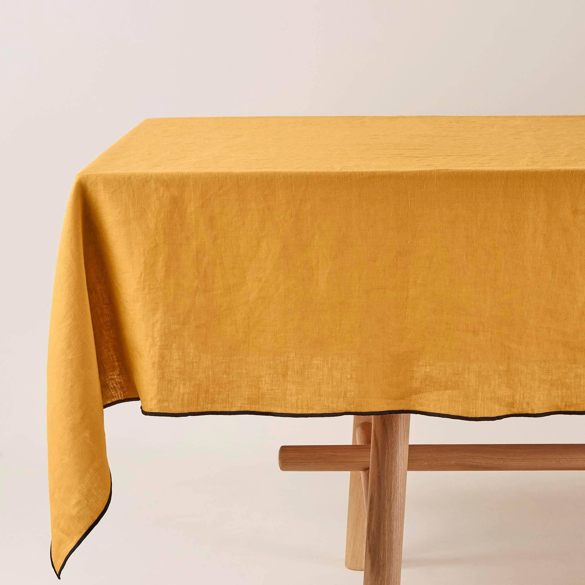 CARLINA - Rectangular linen tablecloth MADURA Yellow