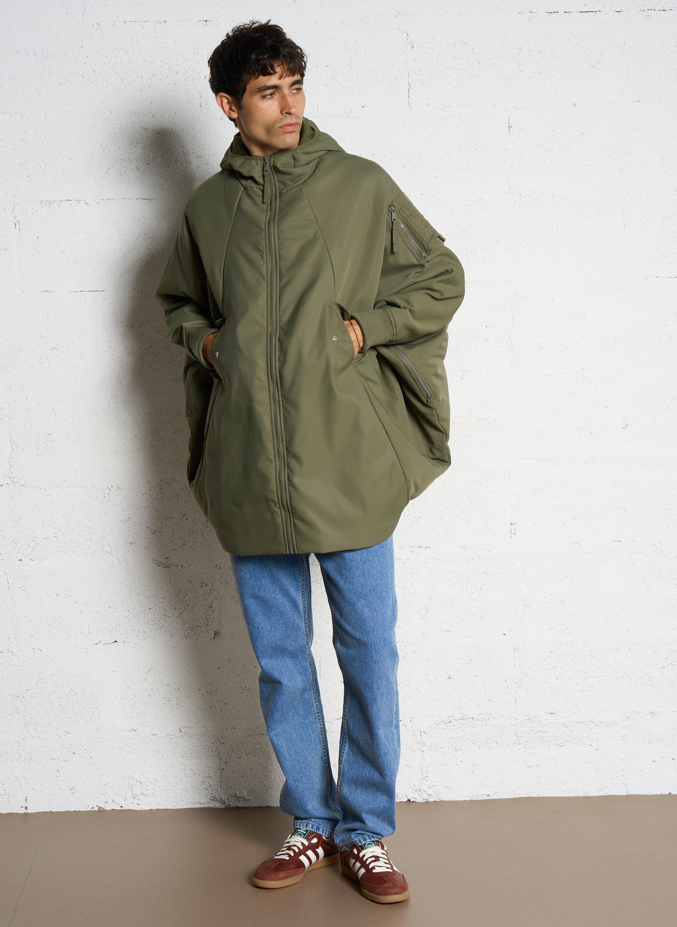 - Straight-leg jeans
- 5 pockets
- Straight cut
- Faded effect PEPE JEANS Blue