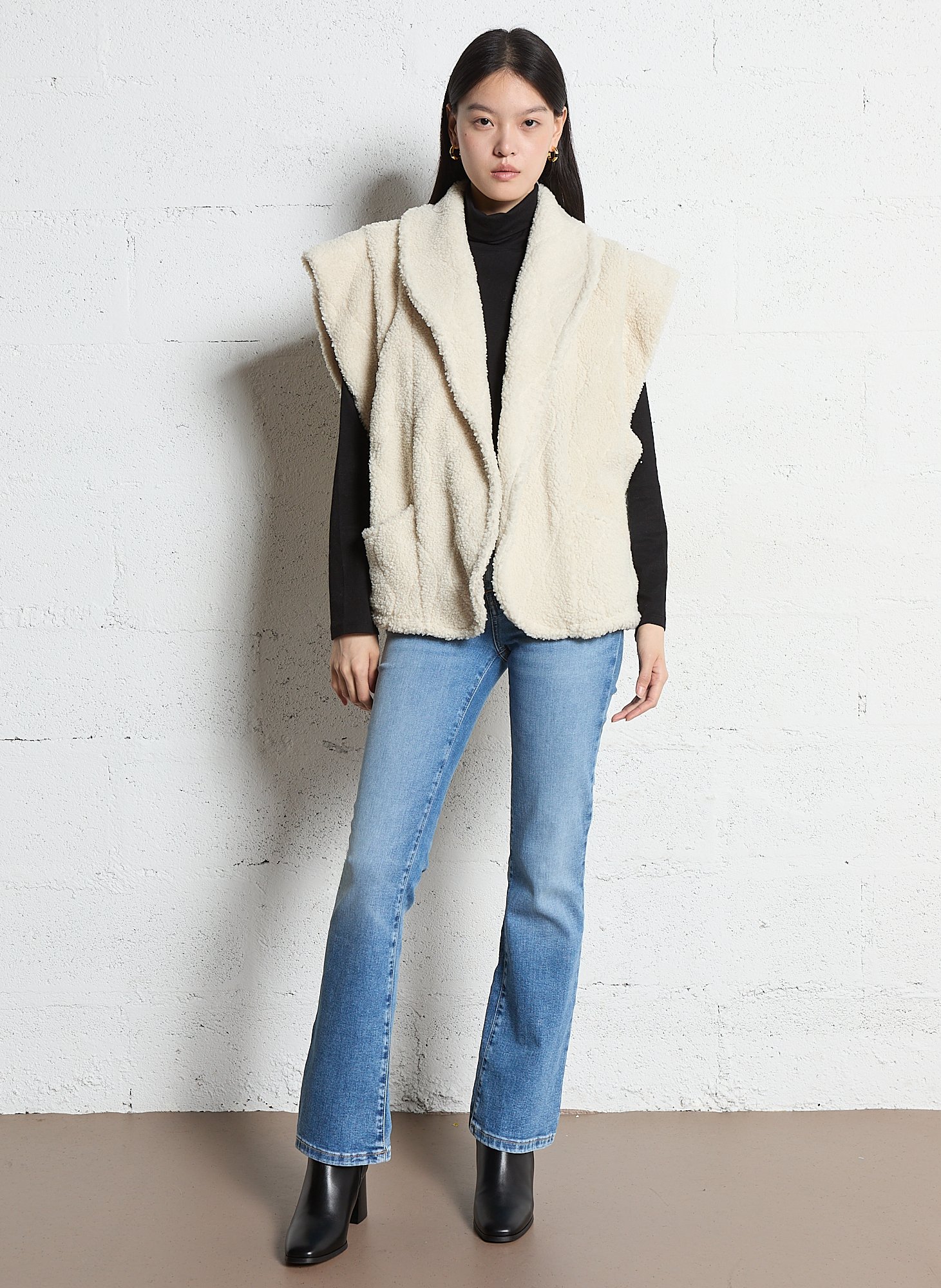 Oversize Mantel mit Schalkragen aus Sherpa AOKYANOS Beige