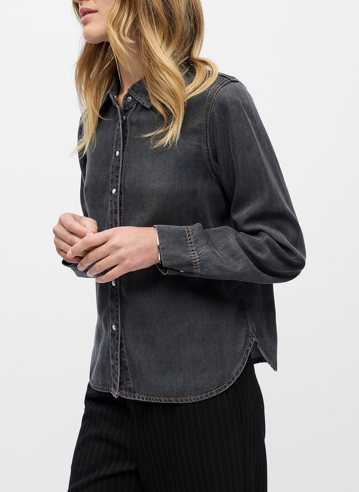 Blouse met klassieke kraag OBJECT Grijs