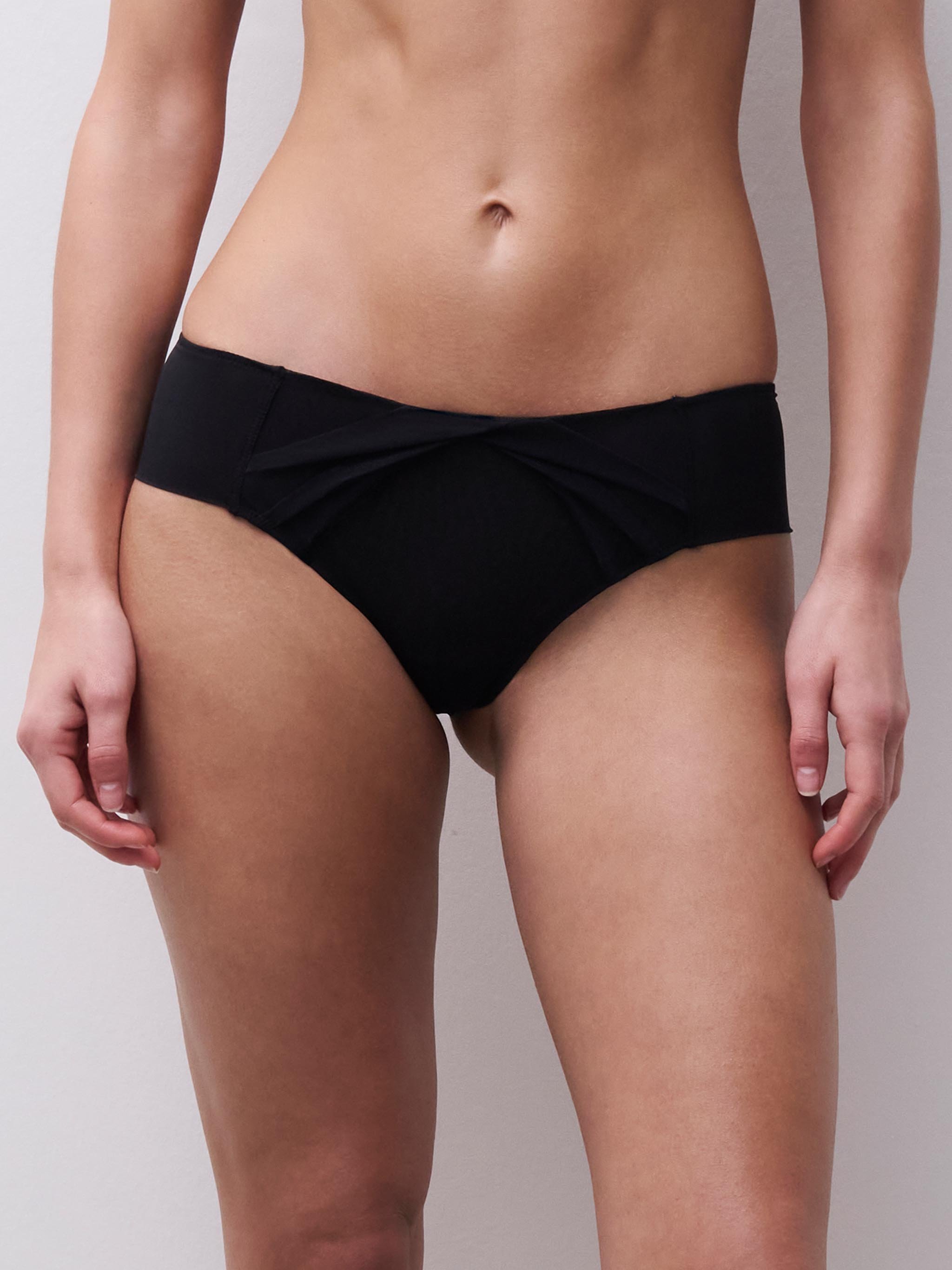 Low-cut shorty CHANTELLE X Black