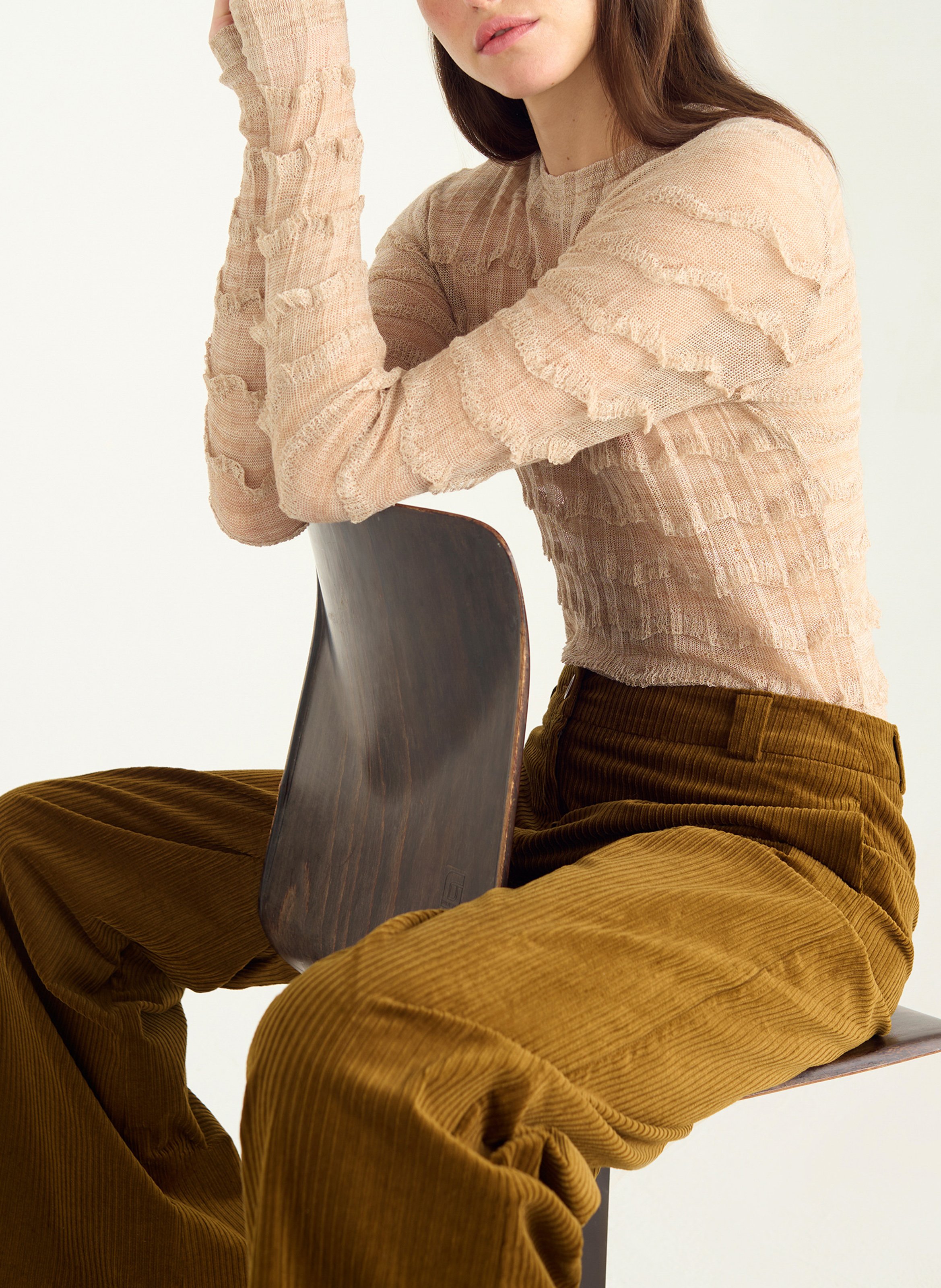 Pull col rond volanté en maille fine COTELAC