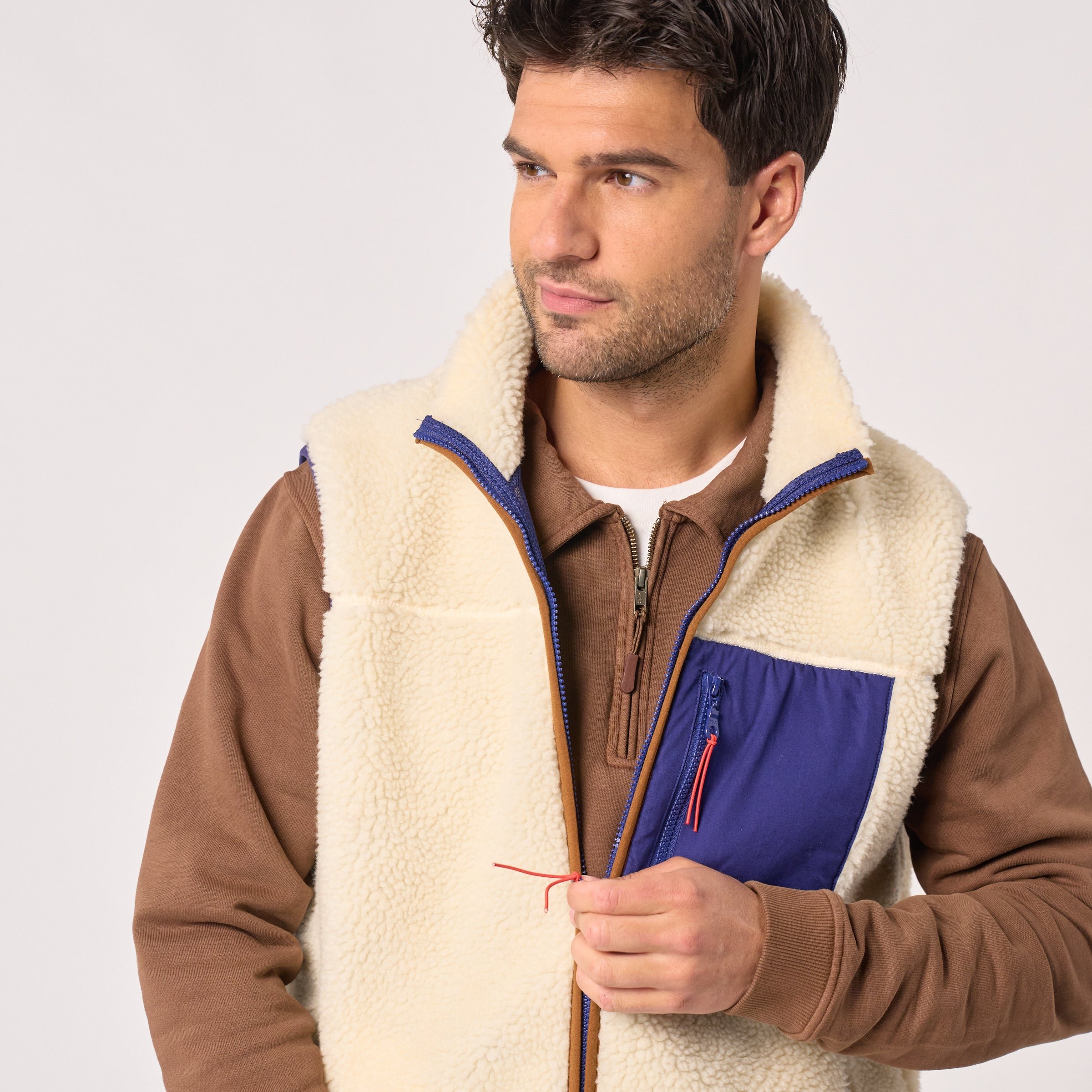 Sleeveless Sherpa Zip-Up Vest Beige