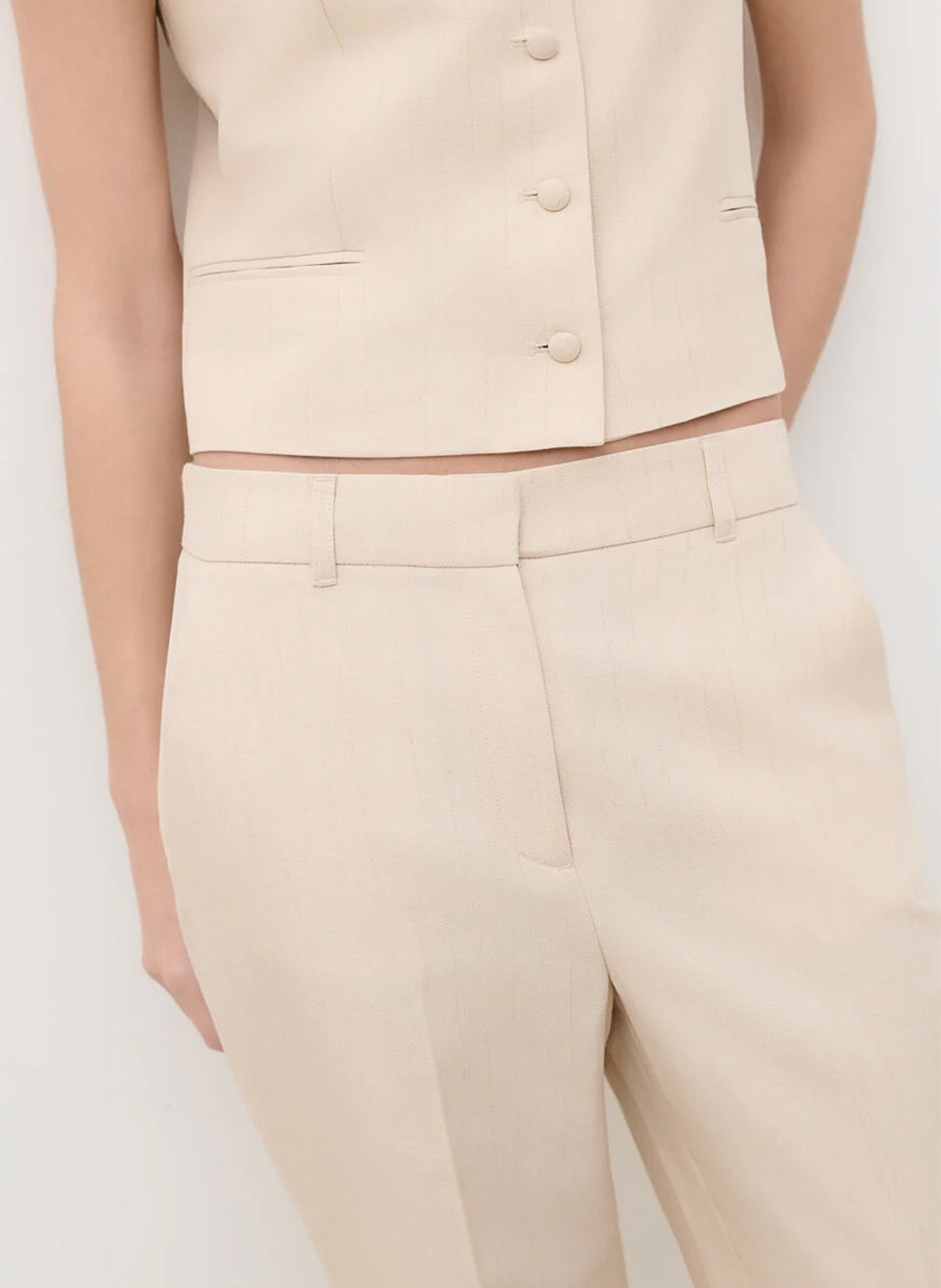 Carrot trousers CAROLL Pink