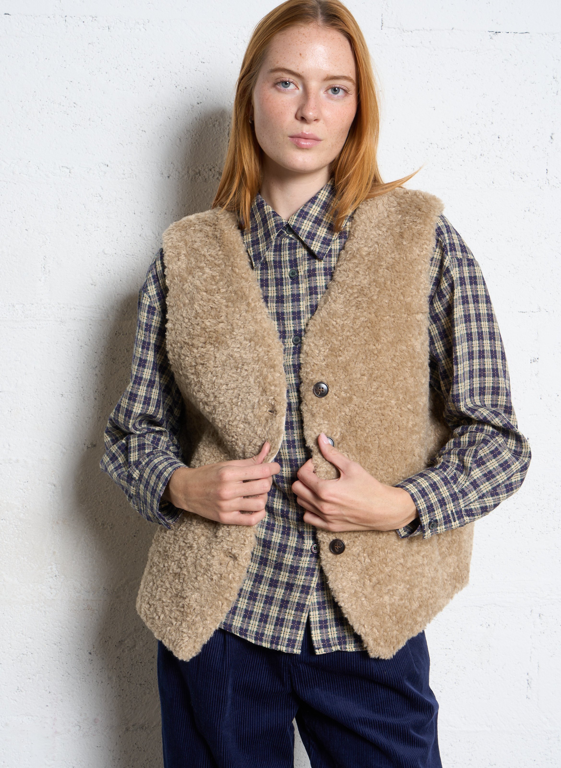 V-Ausschnitt Weste aus Kunstpelz THE KORNER