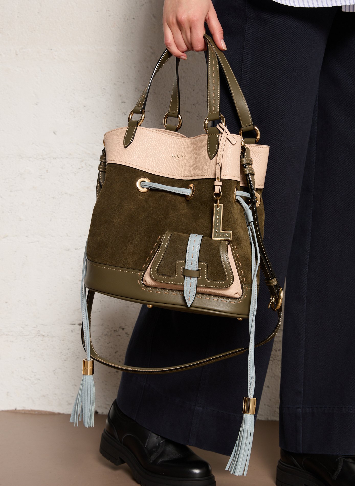 Sac seau en cuir LANCEL Kaki