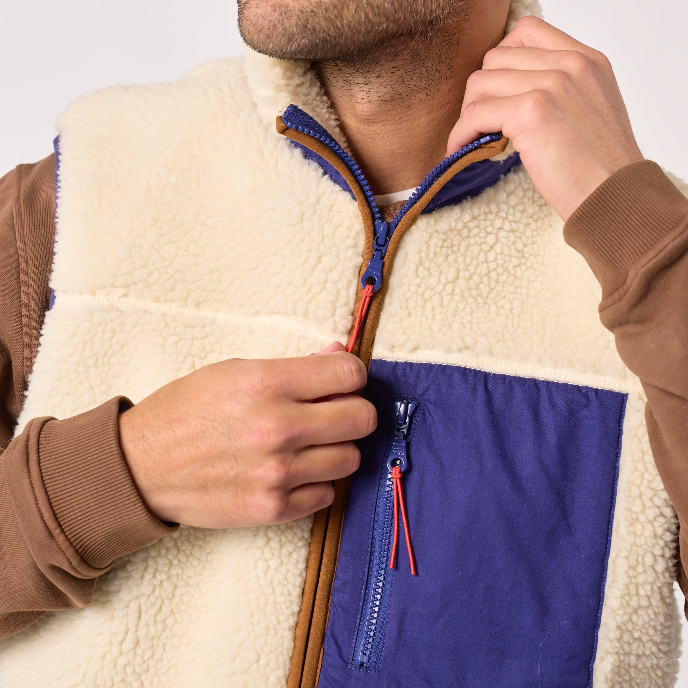 Sleeveless Sherpa Zip-Up Vest Beige