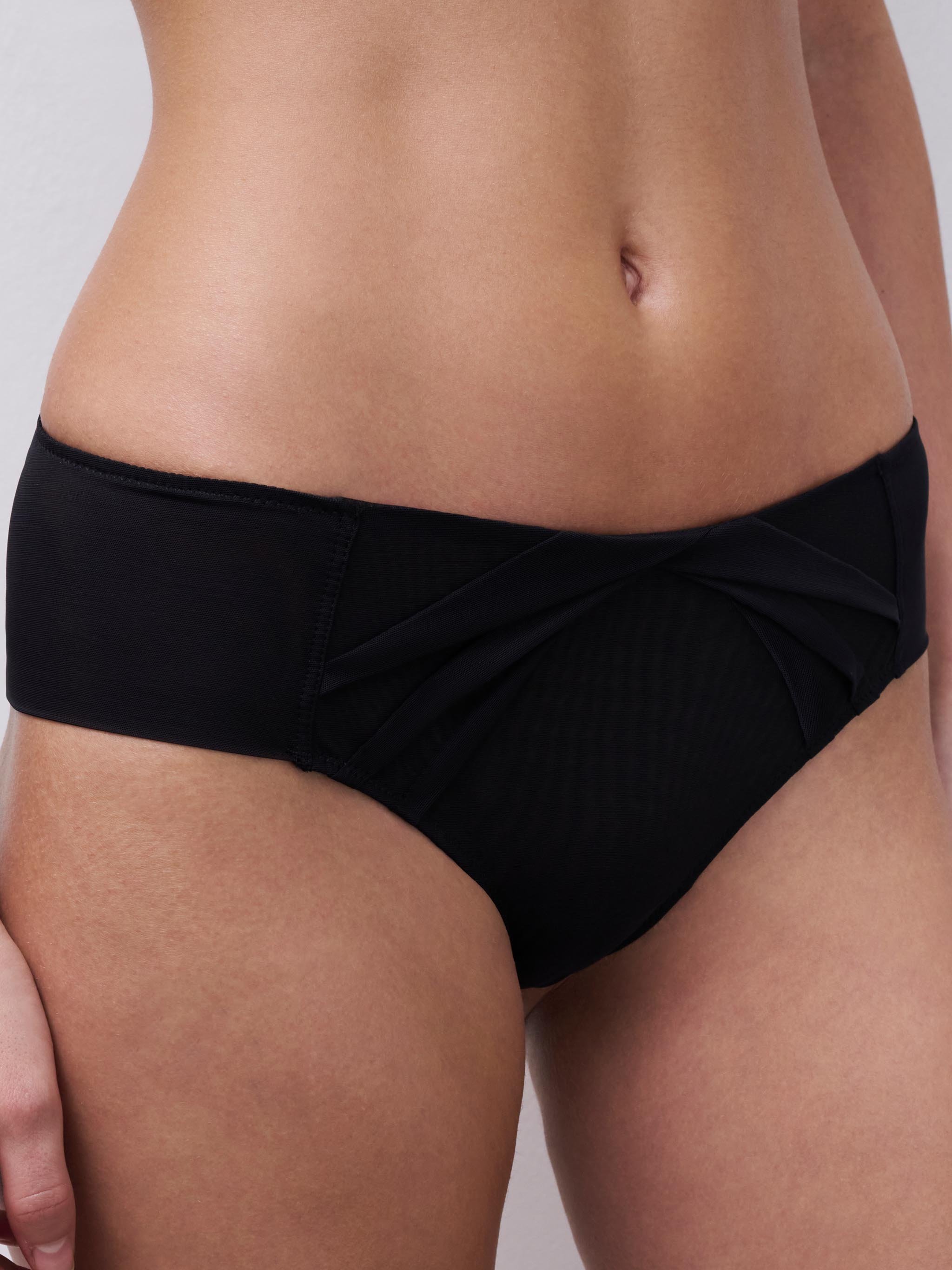 Low-cut shorty CHANTELLE X Black