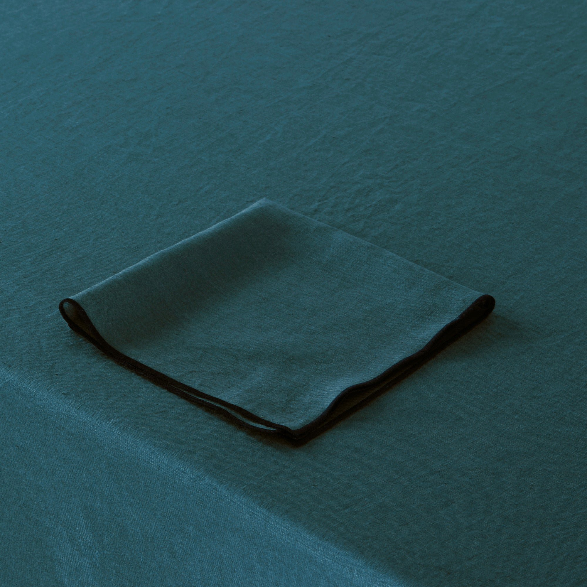 CARLINA - Square linen tablecloth MADURA Blue