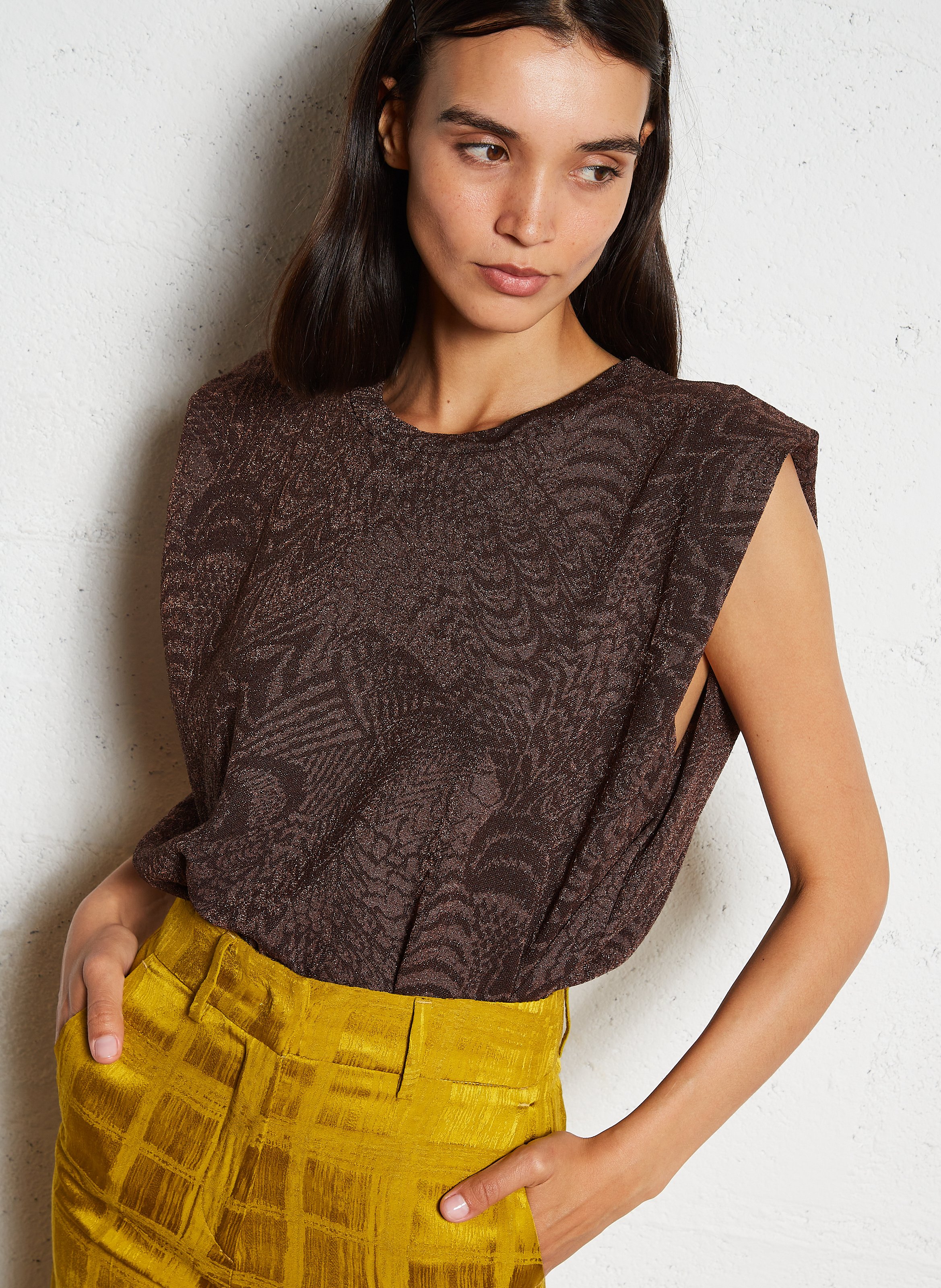 Round neck jacquard effect t-shirt MOMONI Brown