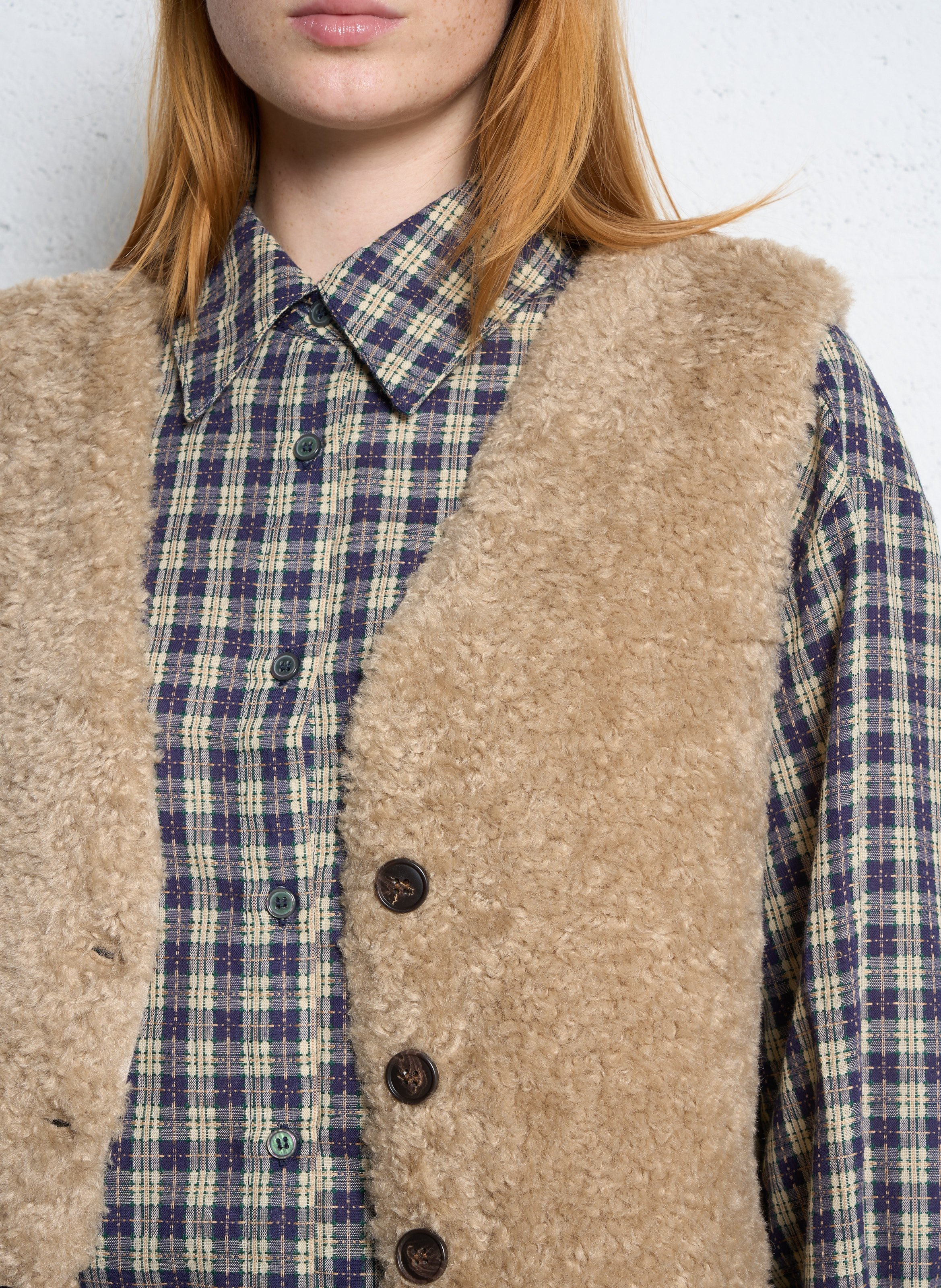 V-Ausschnitt Weste aus Kunstpelz THE KORNER Weiss