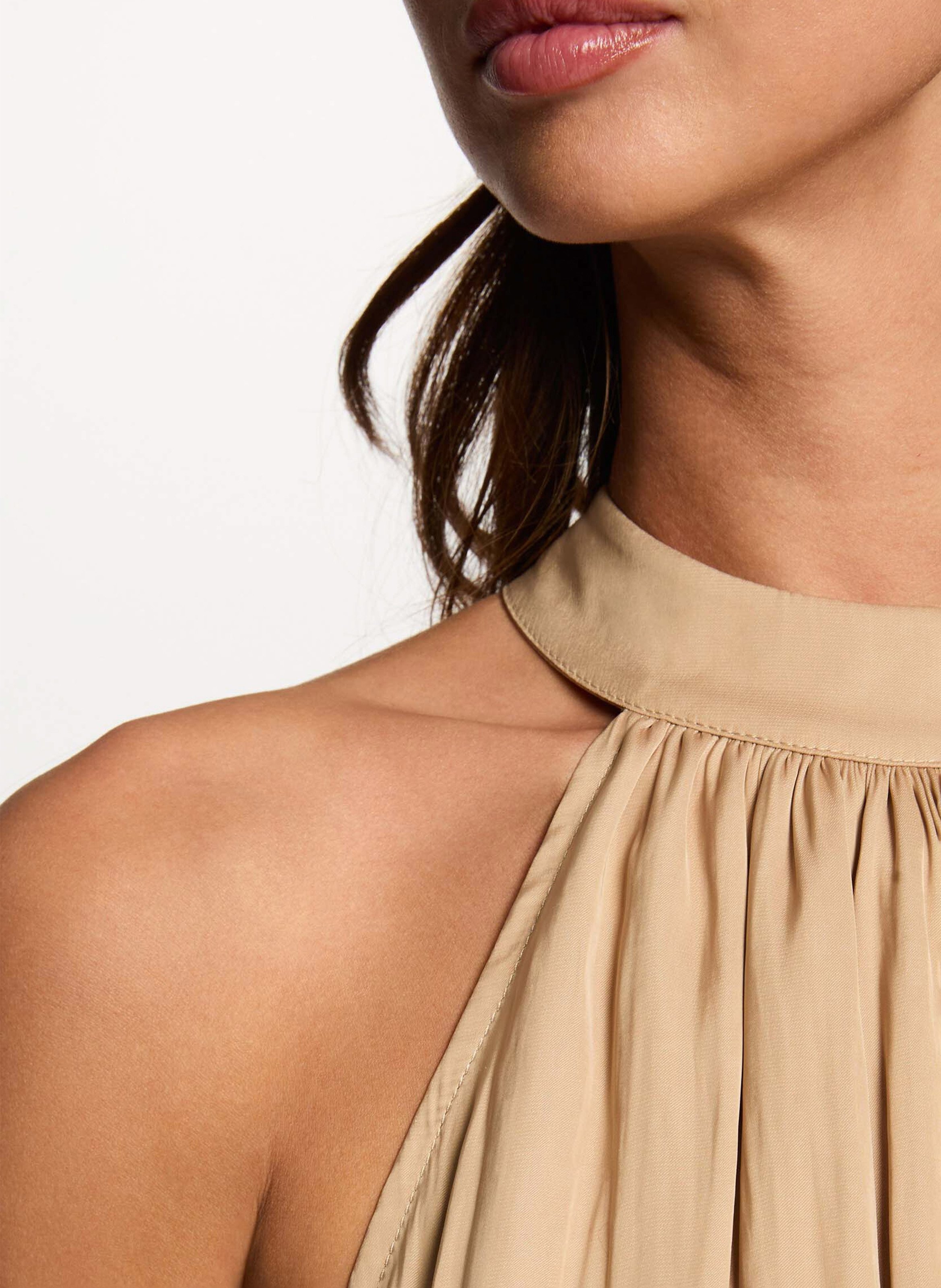 Lange jurk met uitlopende rok en hoogsluitende hals MORGAN Beige