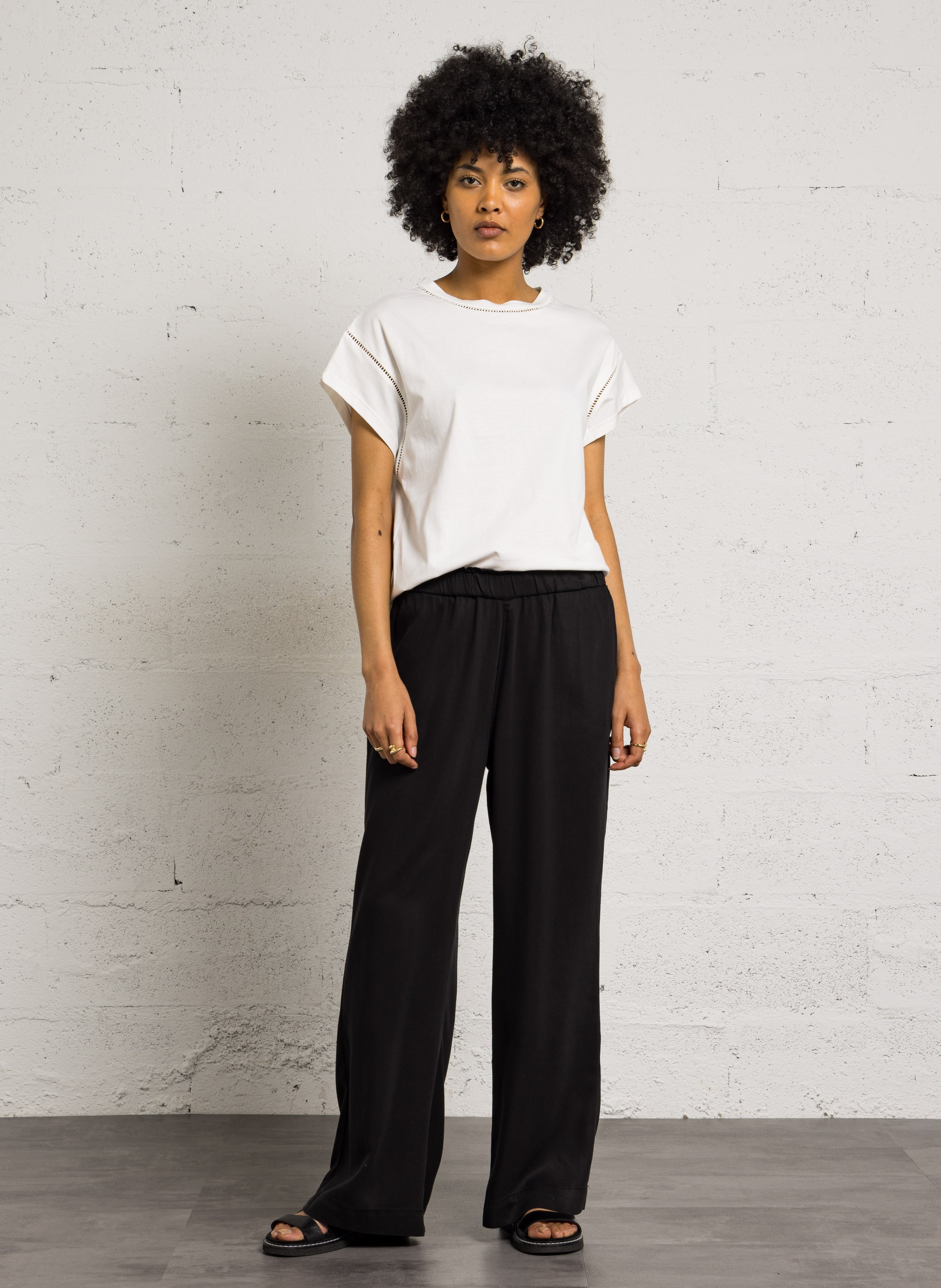 Flared Hose LAB DIP Schwarz