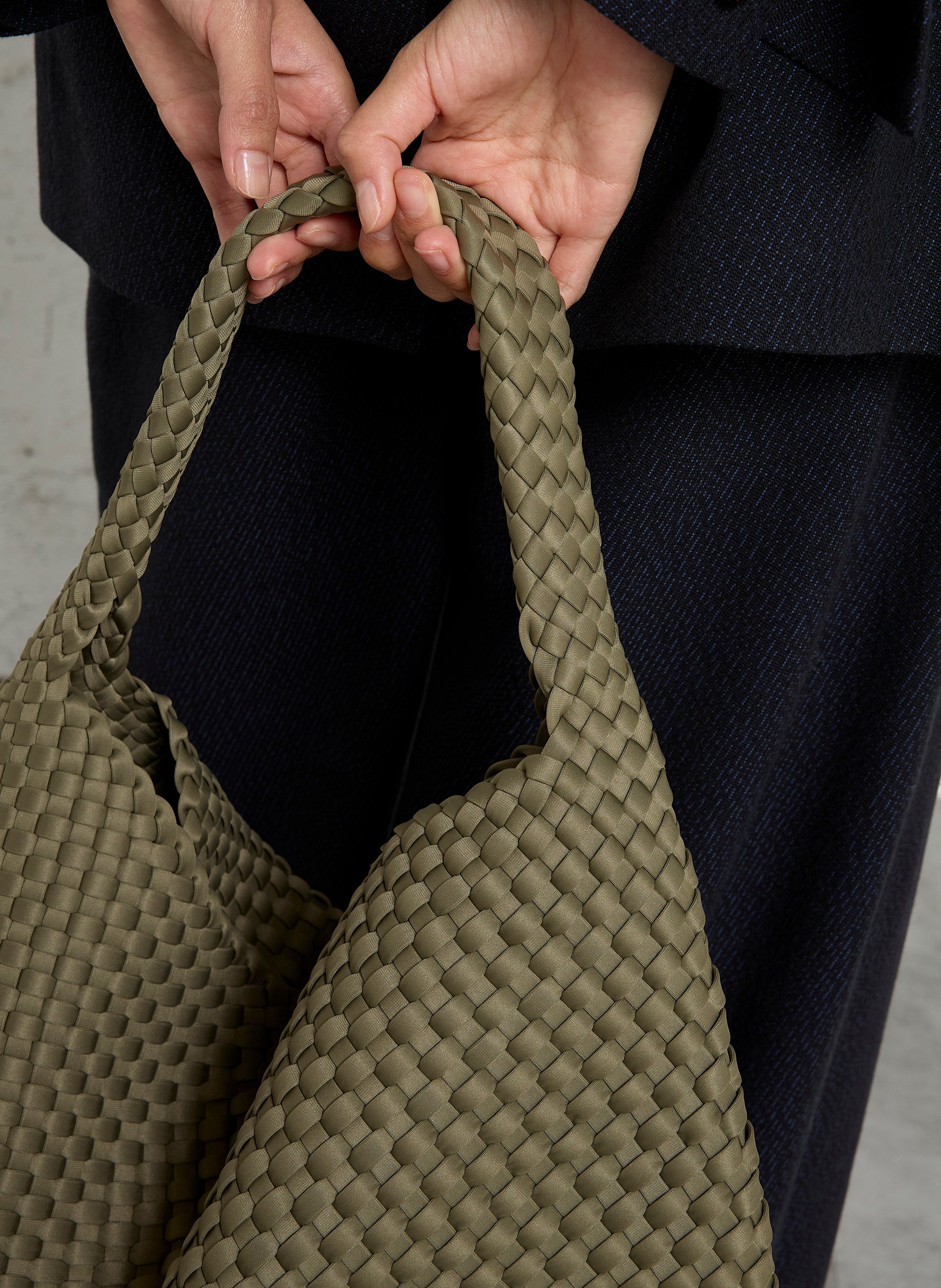 Geflochtene Handtasche MARREA Grun