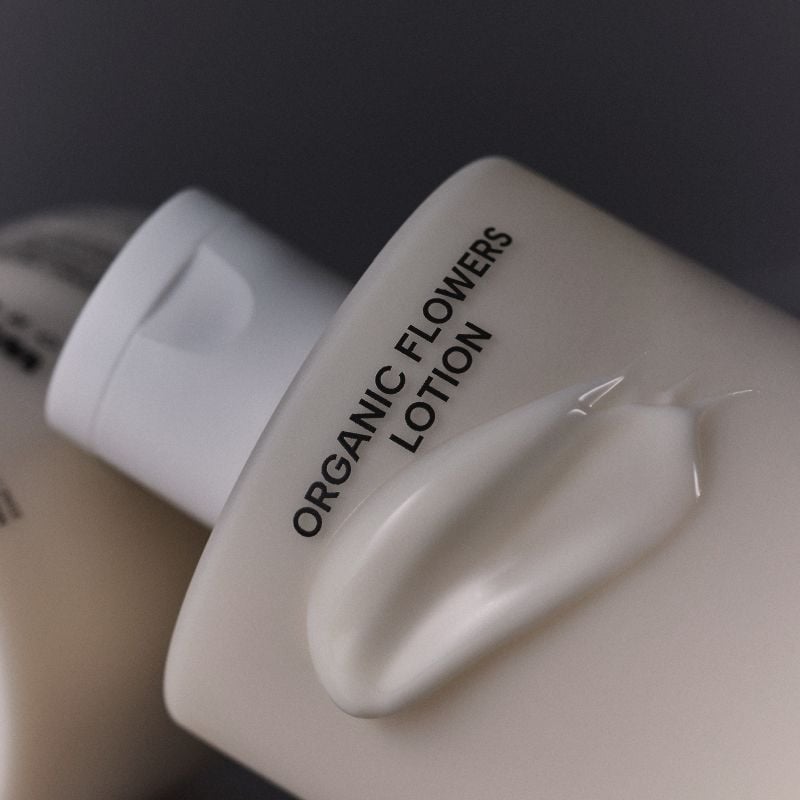 Hydrating and Nourishing Fluid with Fermented Organic Flowers WHAMISA No color