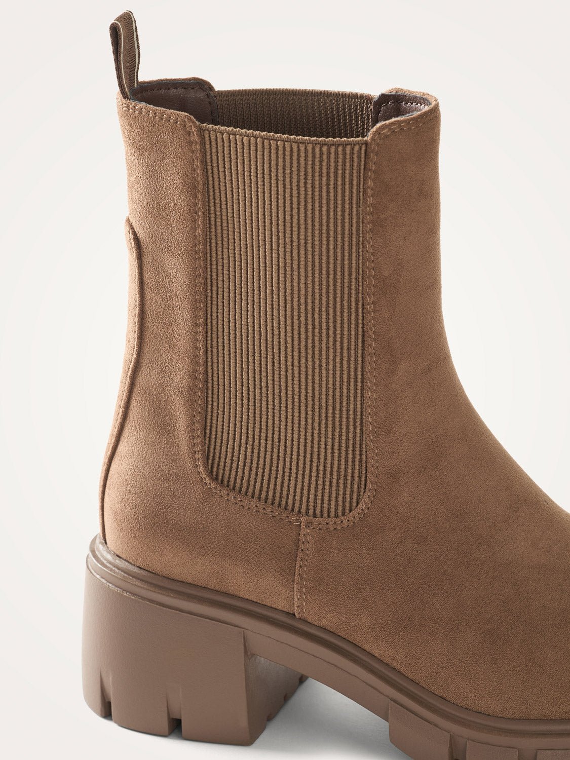 Chelsea suede ankle boots VANESSA WU Beige