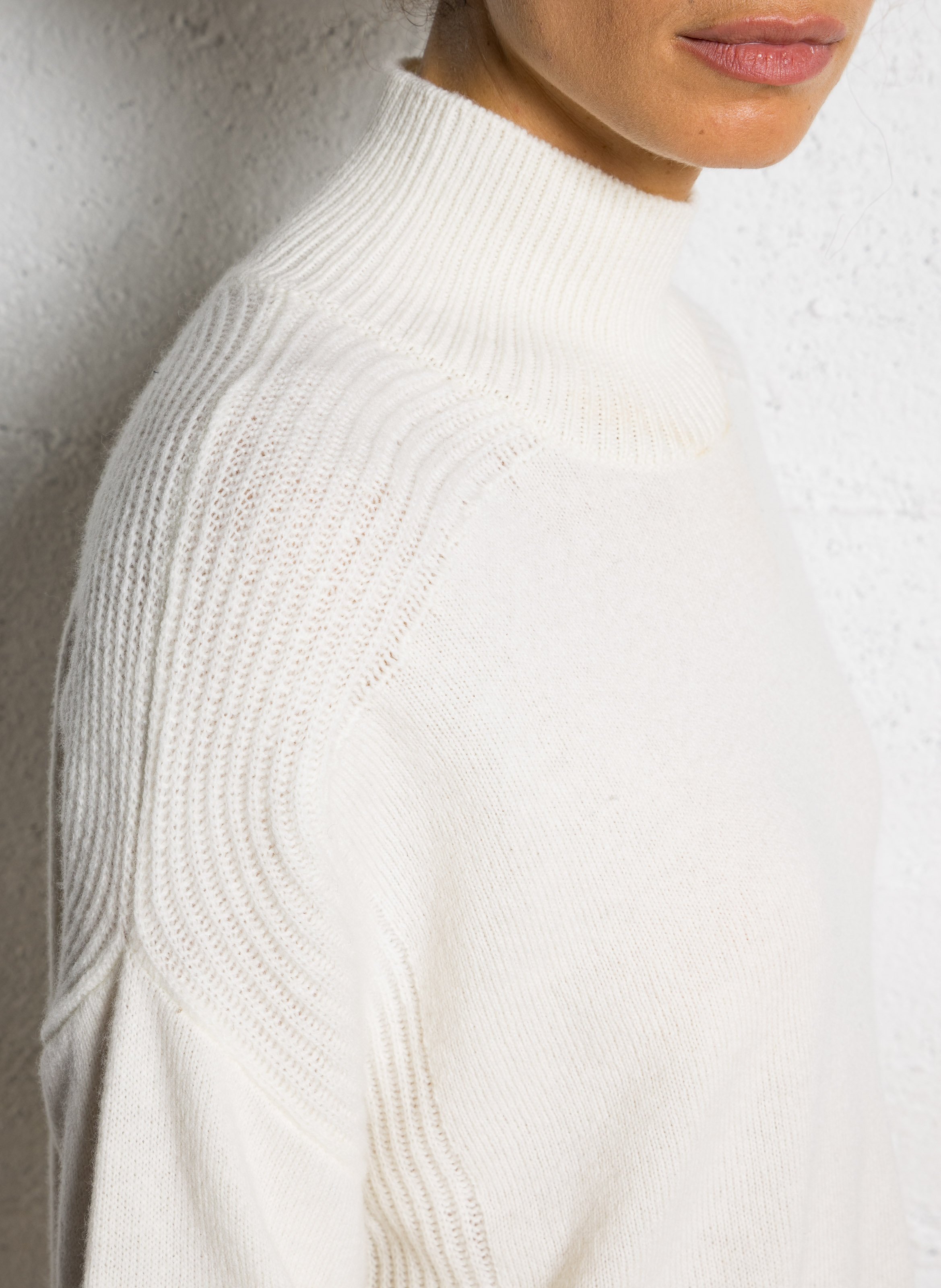 Pull ample à col montant en laine LIU JO Blanc