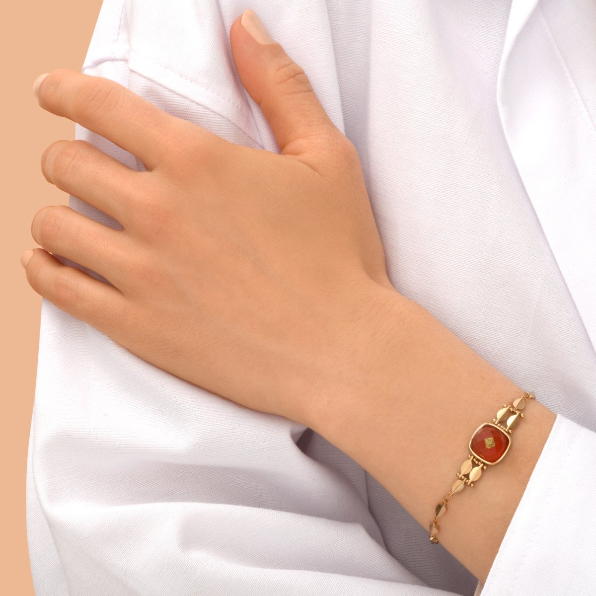 Bracelet fin réglable babylone cabochon en cornaline SATELLITE PARIS Orange